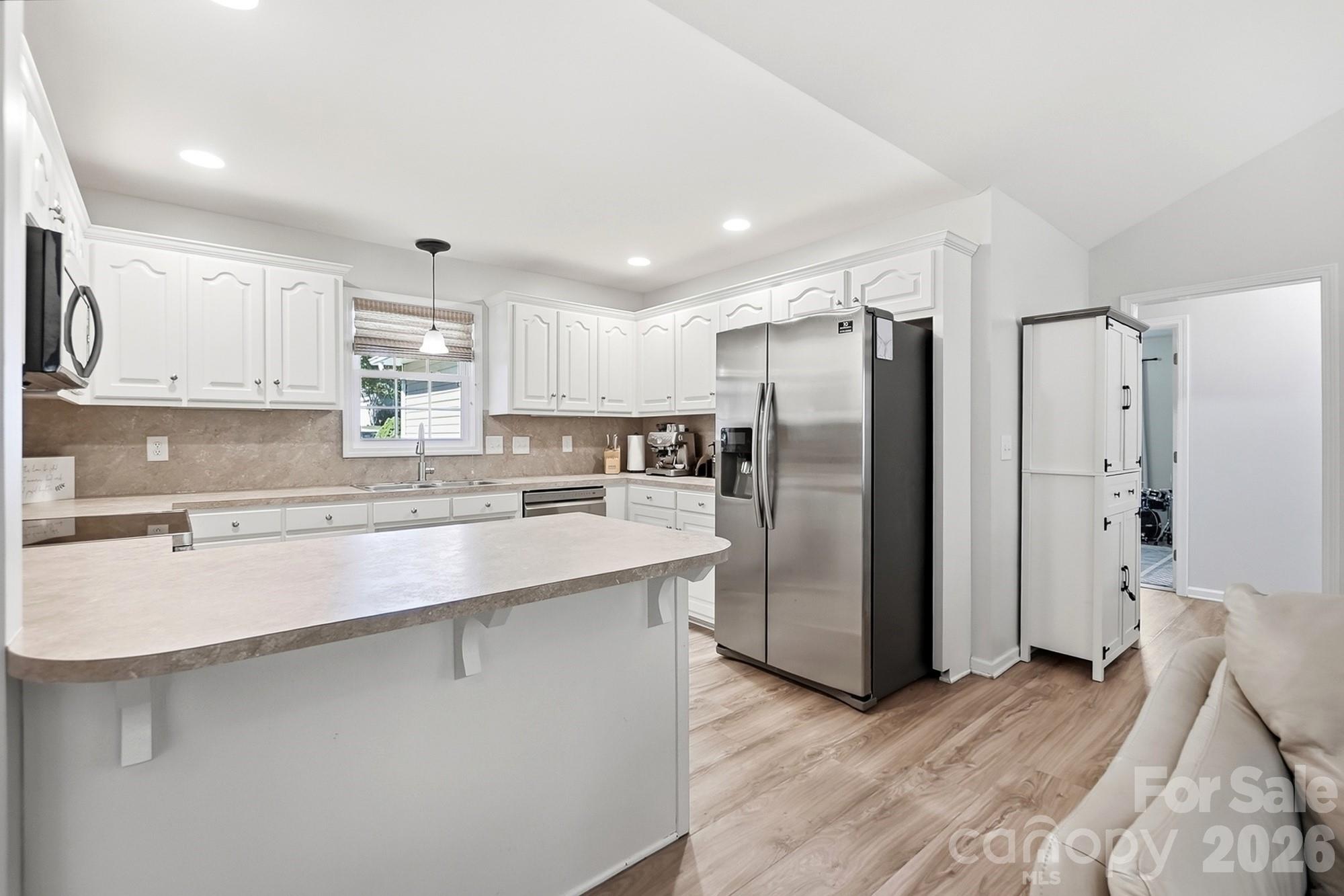 Single Family Residence at 6530 Fly A Way Drive, Denver, photo 13 of 37
