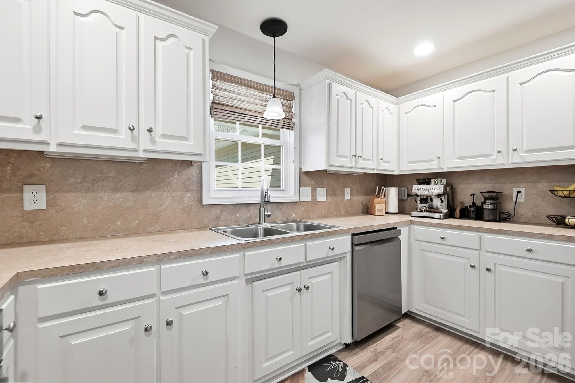 Single Family Residence at 6530 Fly A Way Drive, Denver, photo 18 of 37