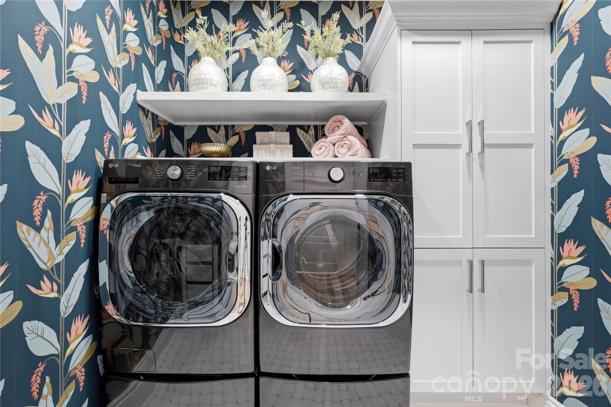 Owner's Laundry - 6239 Sharon Hills Road, Charlotte