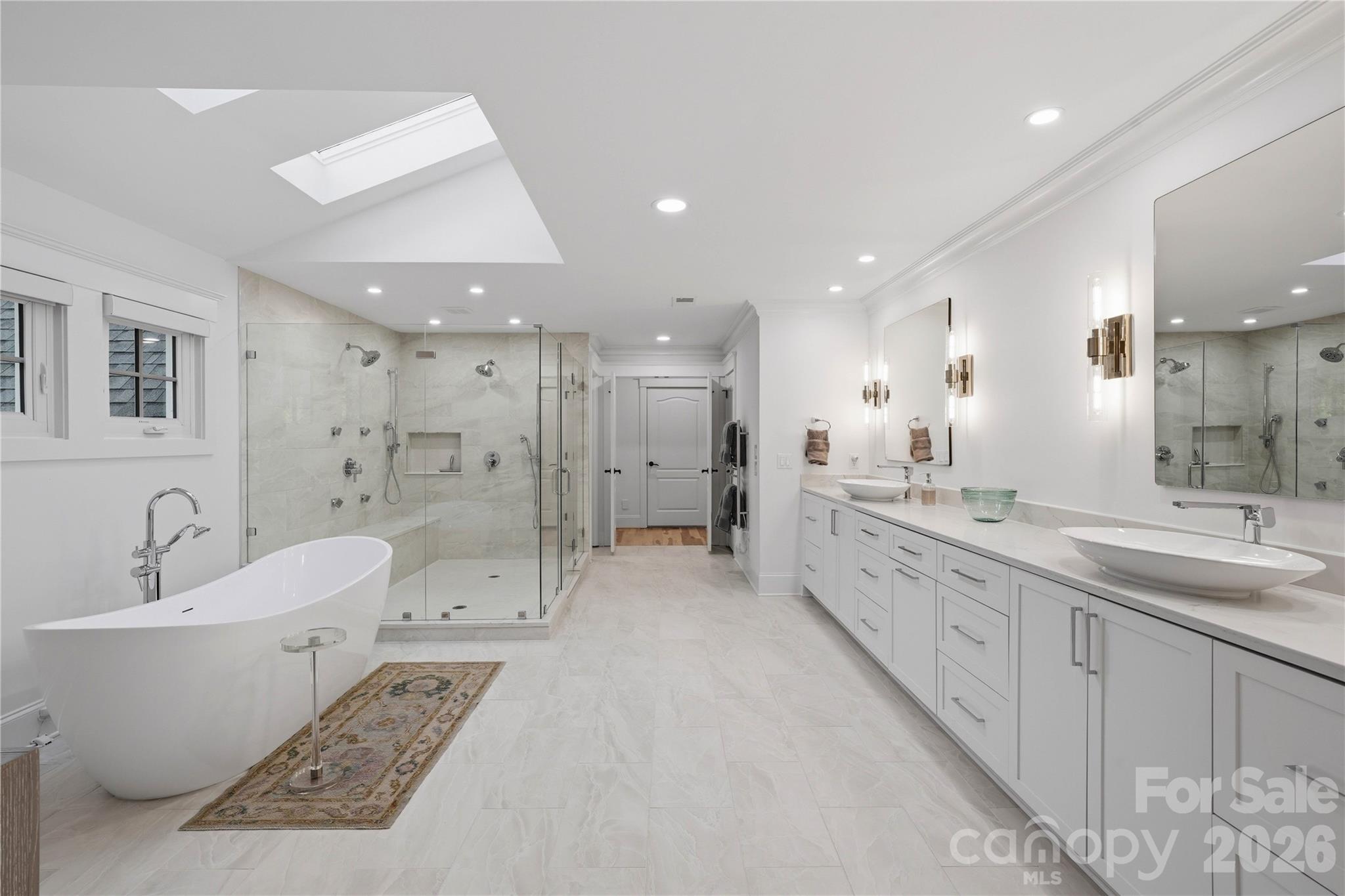 Soaking Tub + Oversized shower - 6239 Sharon Hills Road, Charlotte