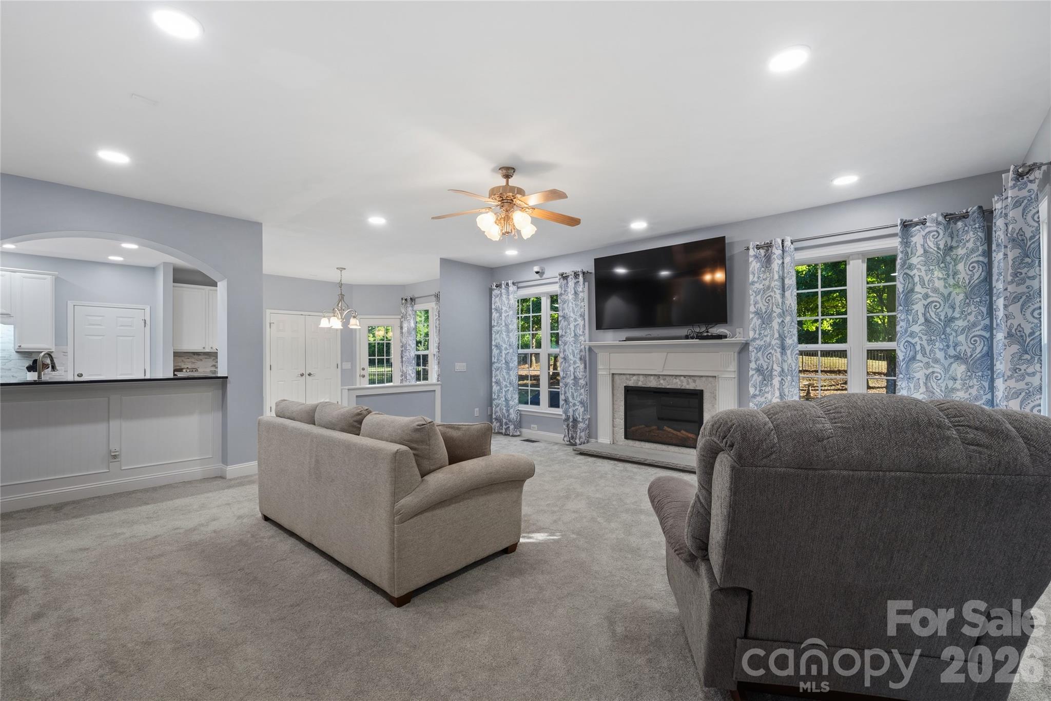 Single Family Residence at 2612 Albatross Lane, Matthews, photo 10 of 33