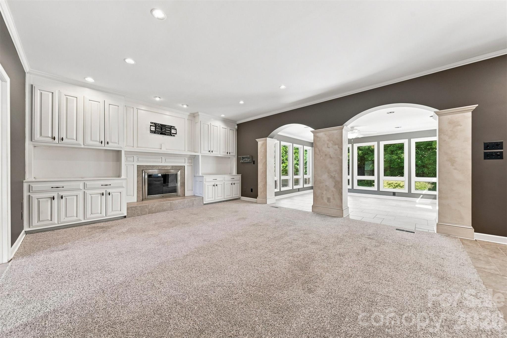 Single Family Residence at 555 19th Avenue Lane NW, Hickory, photo 6 of 48