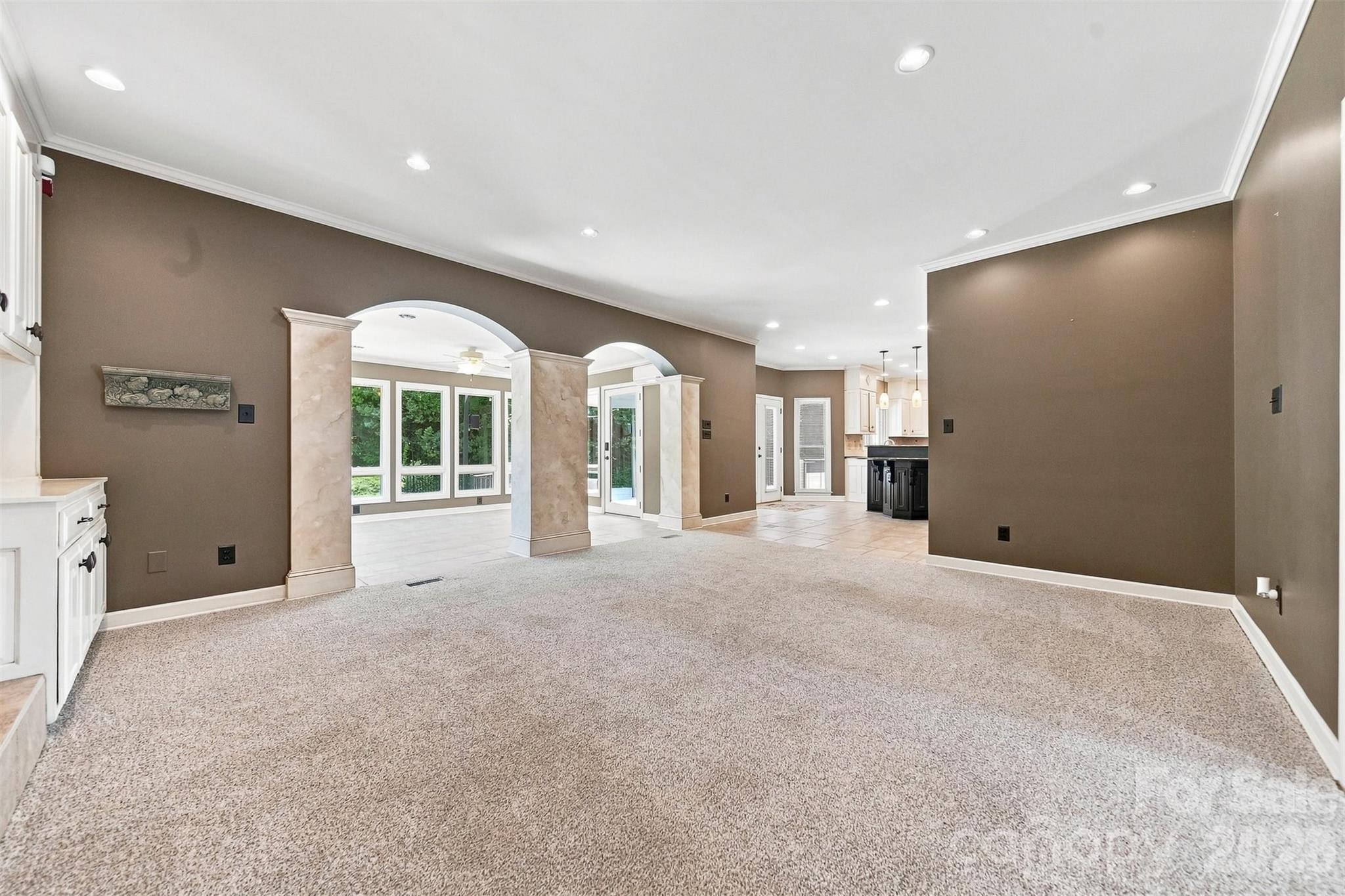 Single Family Residence at 555 19th Avenue Lane NW, Hickory, photo 9 of 48