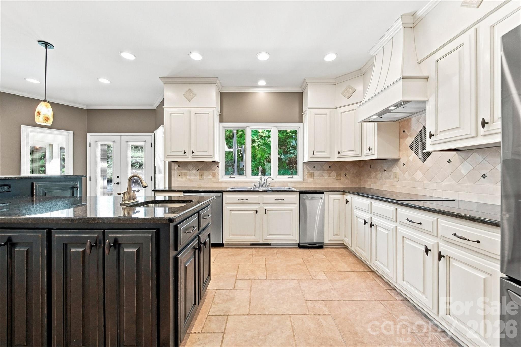 Single Family Residence at 555 19th Avenue Lane NW, Hickory, photo 12 of 48