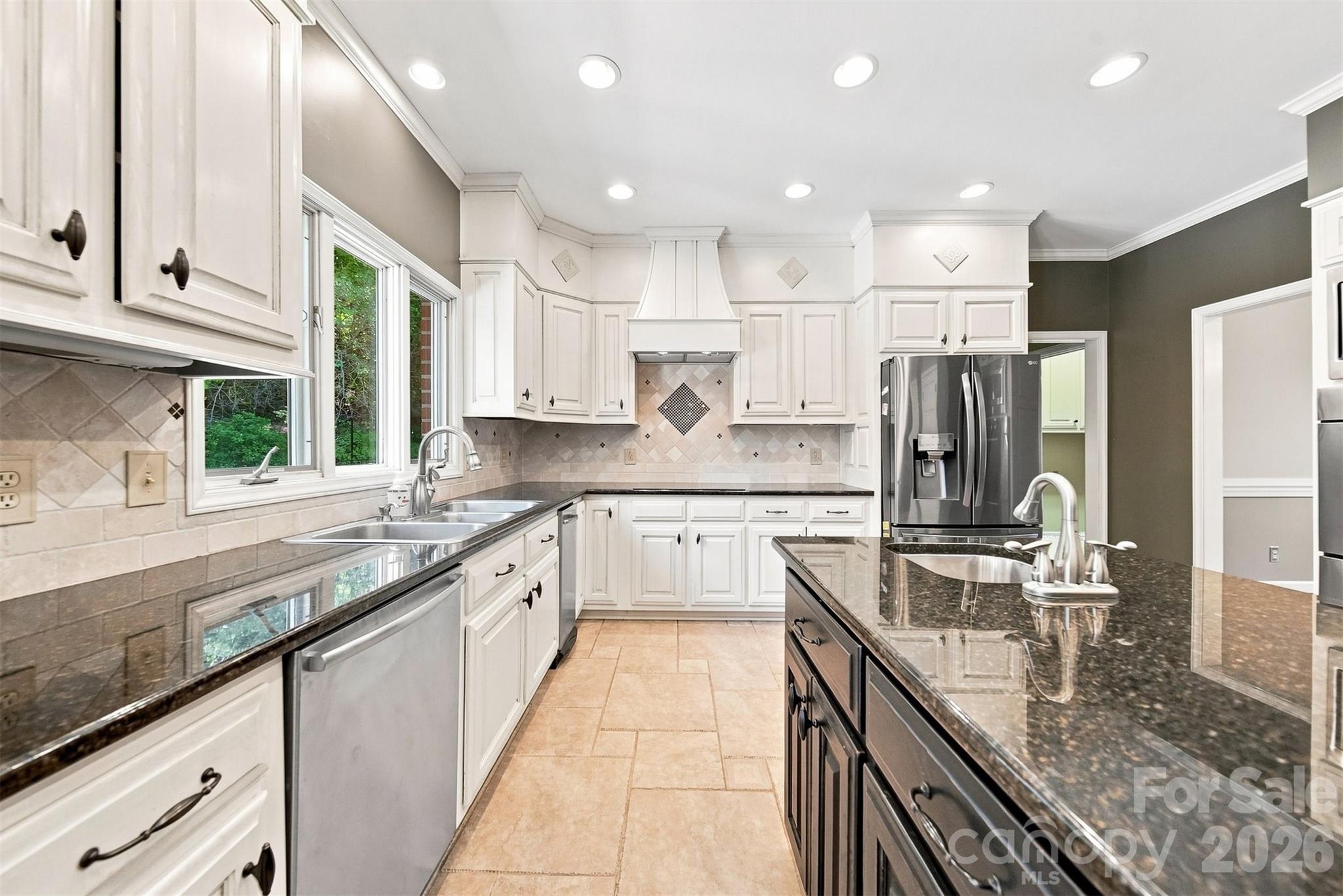 Single Family Residence at 555 19th Avenue Lane NW, Hickory, photo 13 of 48