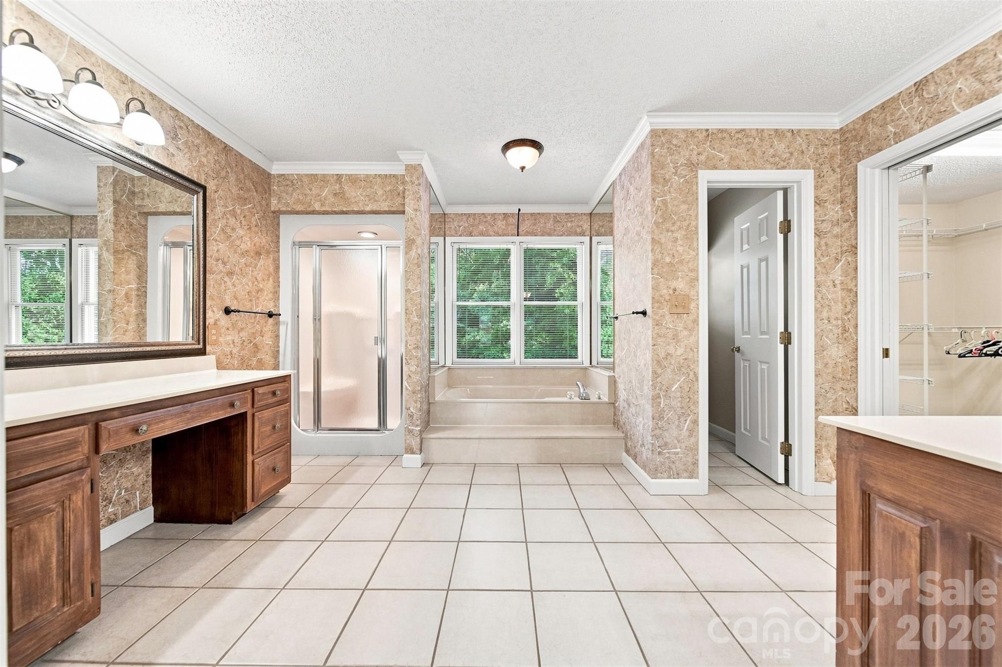 Single Family Residence at 555 19th Avenue Lane NW, Hickory, photo 20 of 48