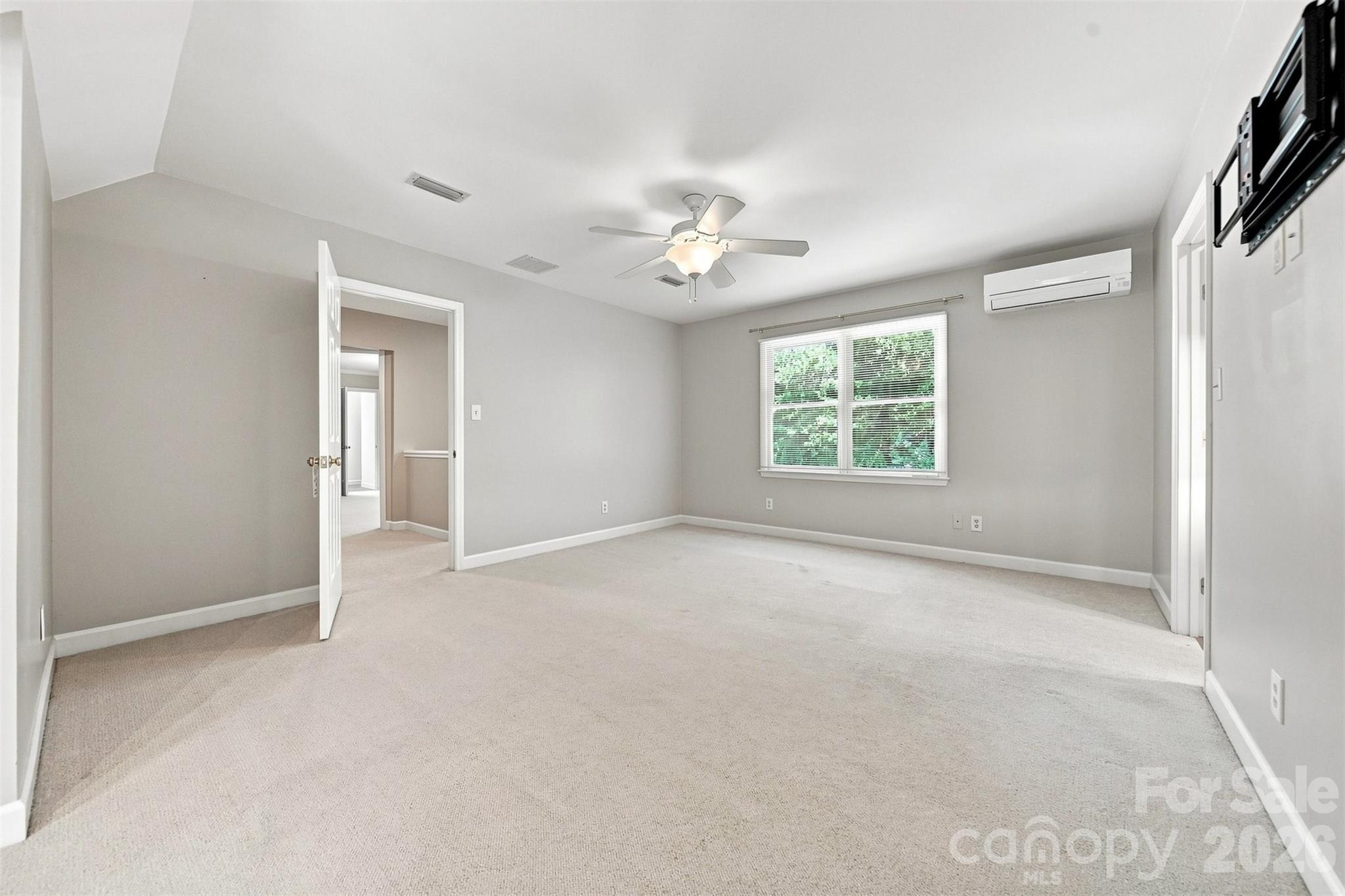 Single Family Residence at 555 19th Avenue Lane NW, Hickory, photo 25 of 48