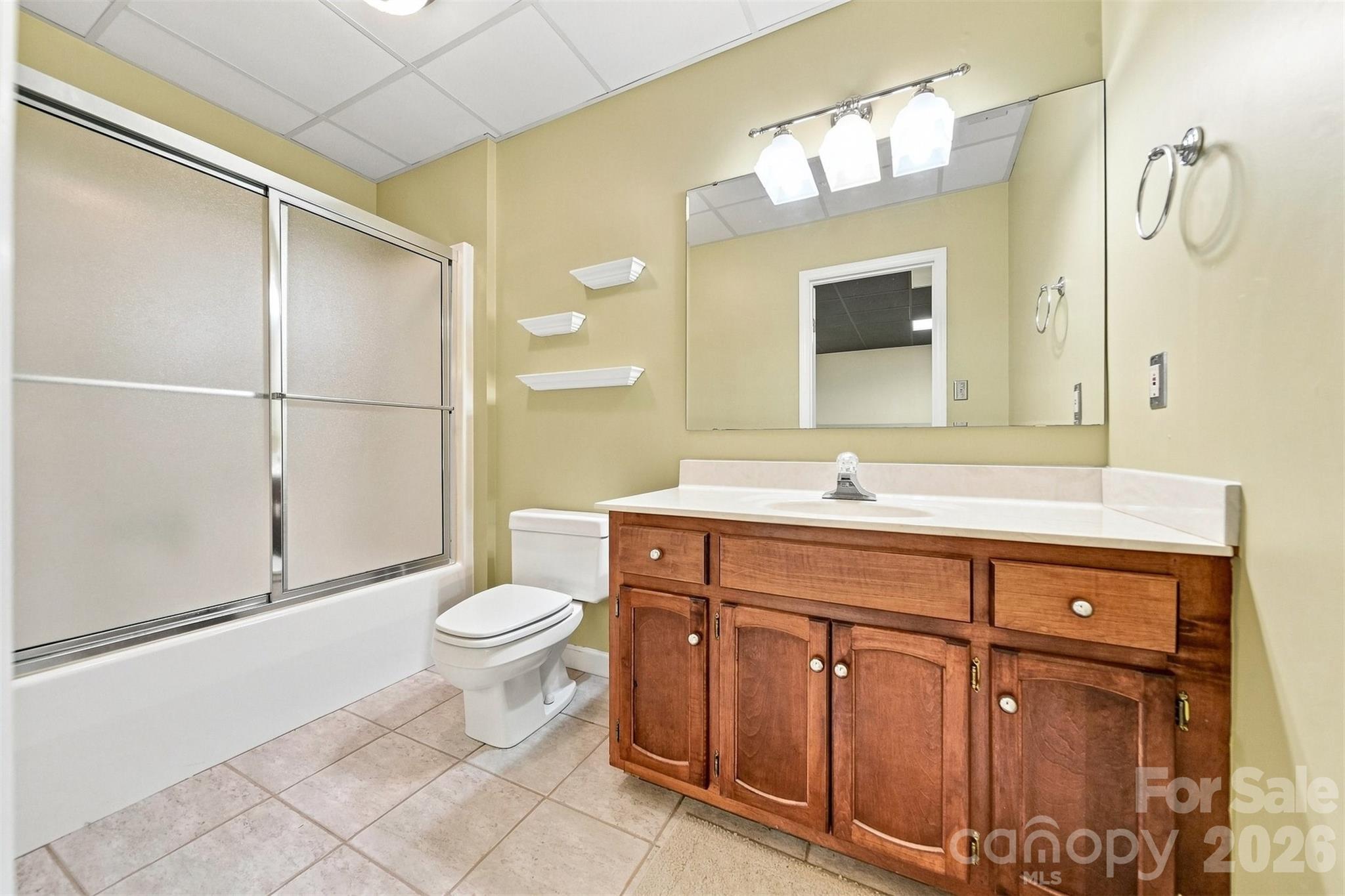 Single Family Residence at 555 19th Avenue Lane NW, Hickory, photo 36 of 48