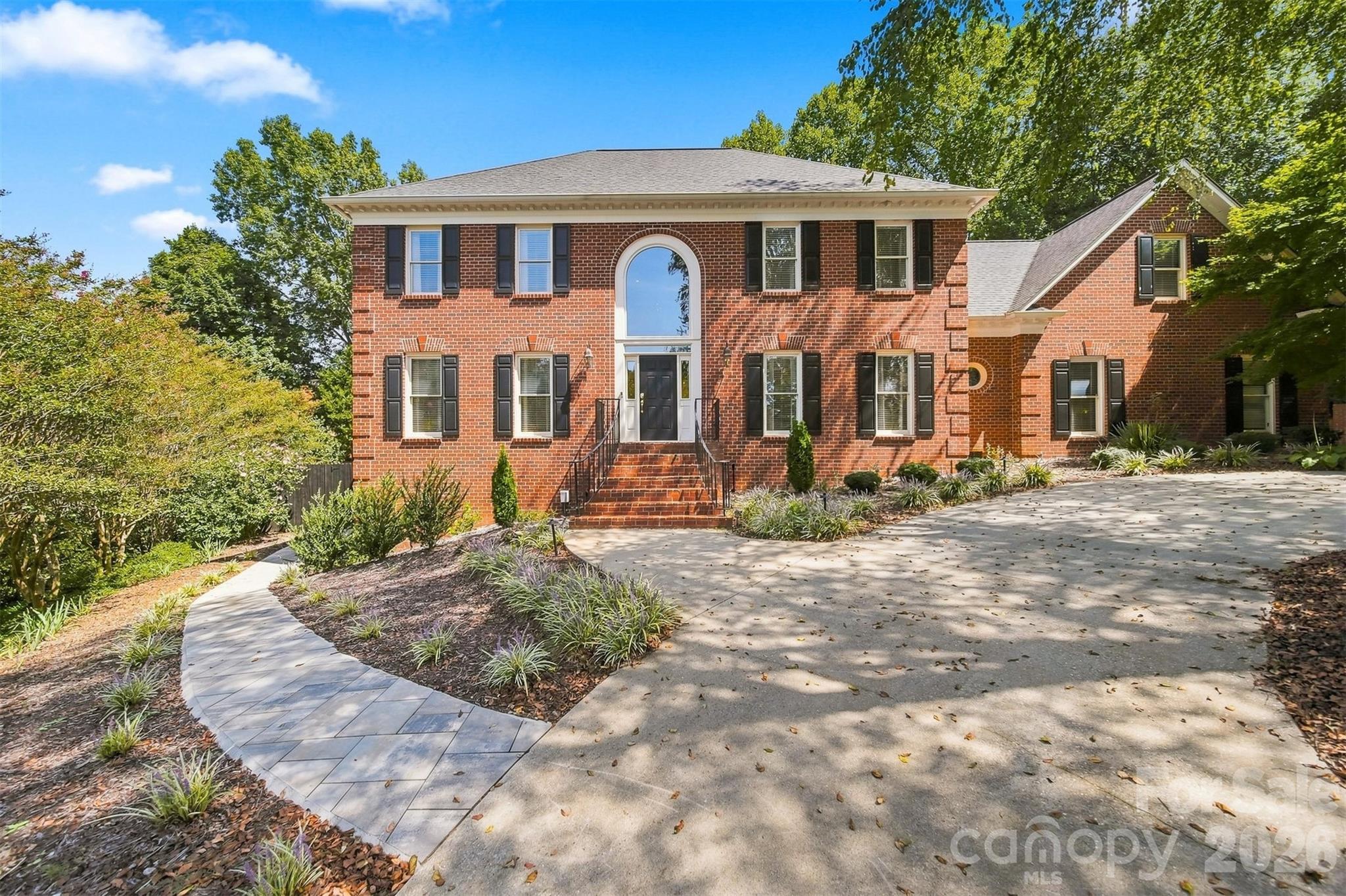 Single Family Residence at 555 19th Avenue Lane NW, Hickory, photo 43 of 48