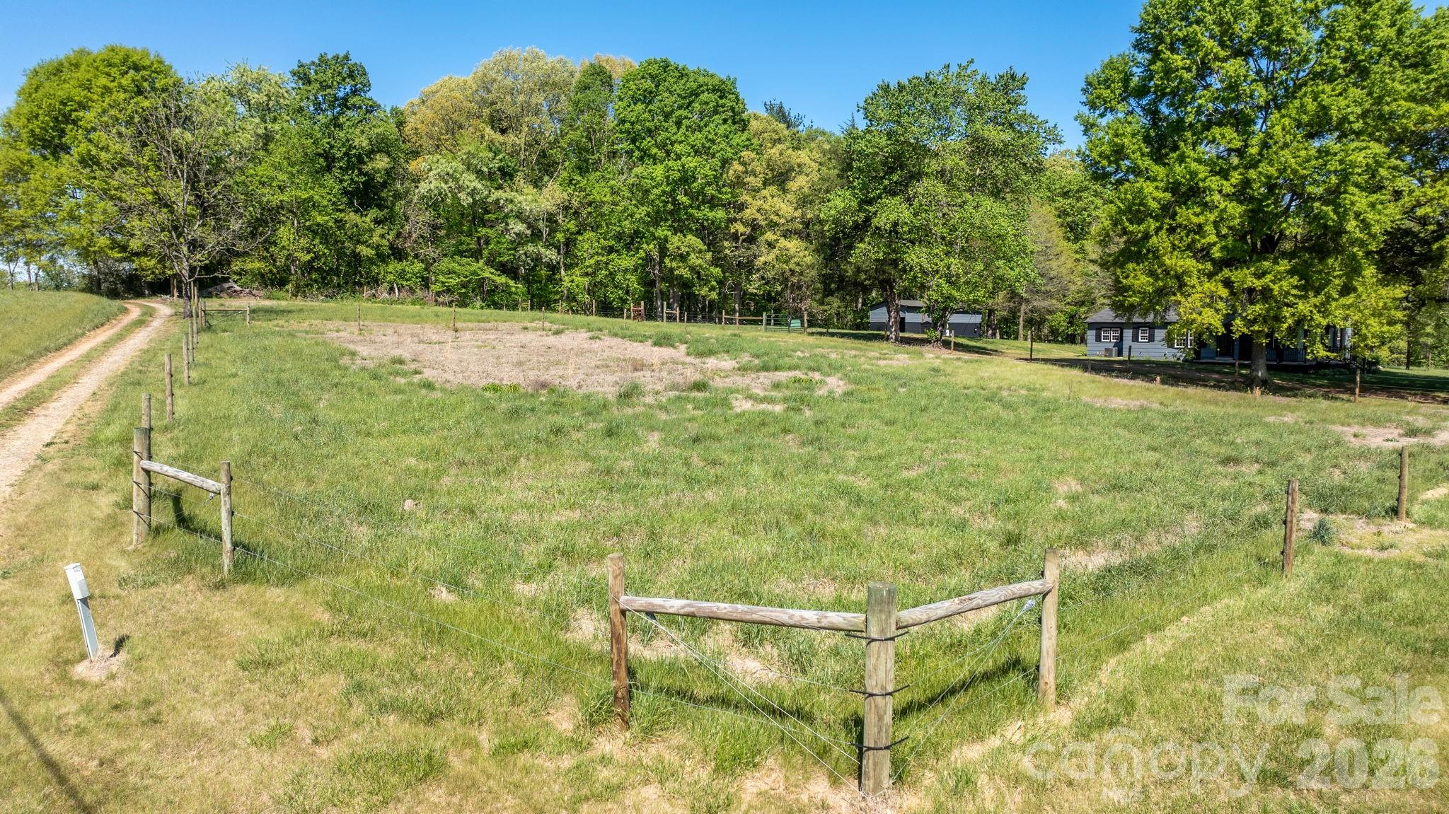 Left hand pastures - 1975 Three Forks Church Road, Taylorsville
