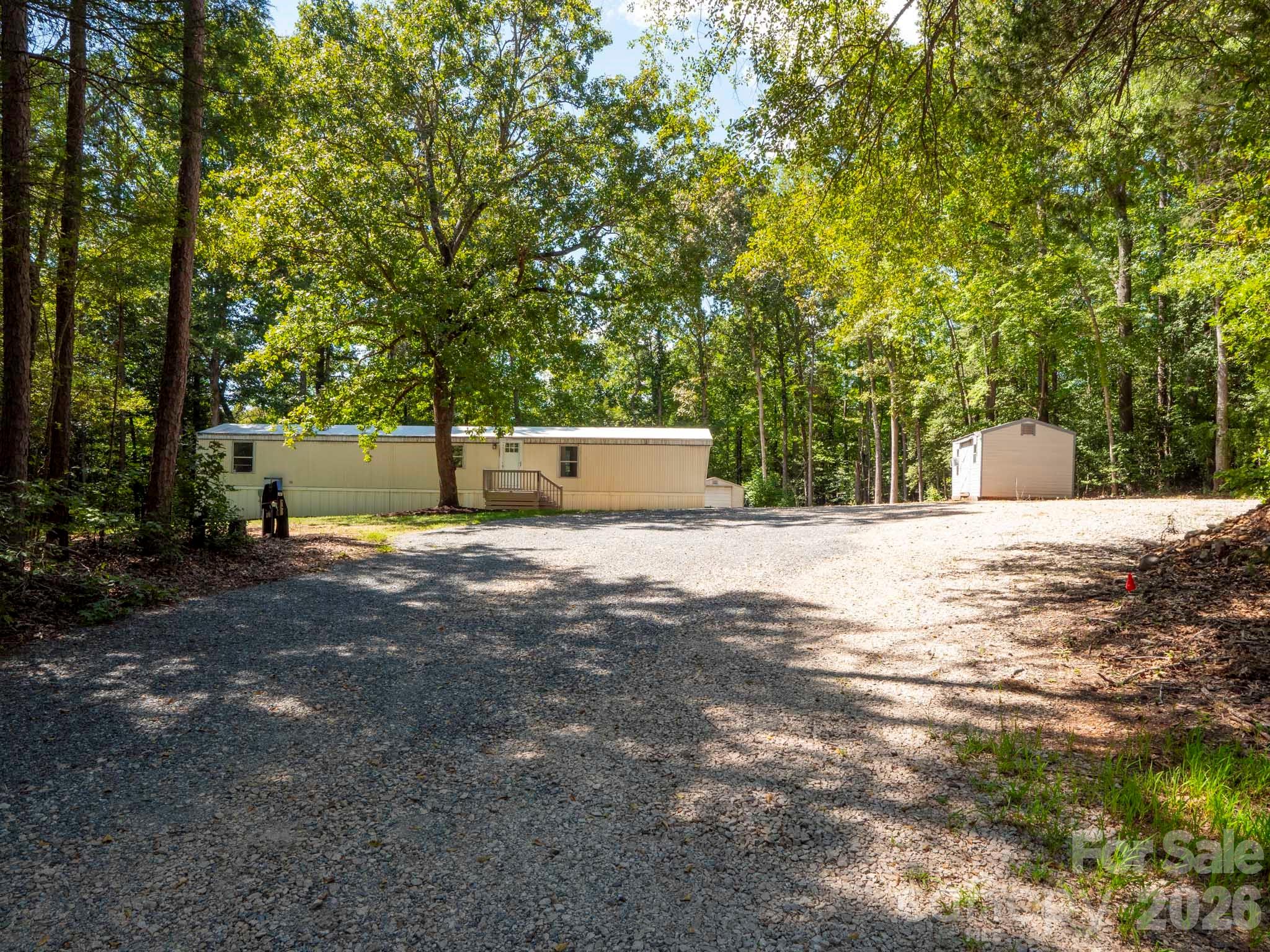 Single Family Residence at 6303 Griffin Road, Lancaster, photo 19 of 31