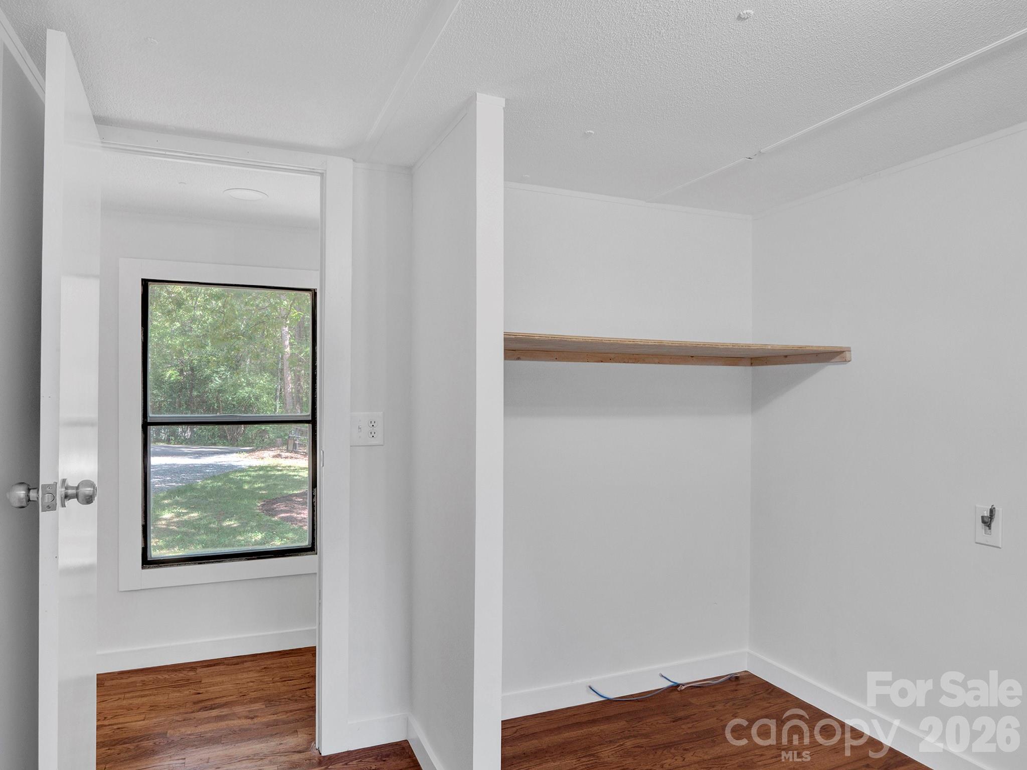 Single Family Residence at 6303 Griffin Road, Lancaster, photo 16 of 31