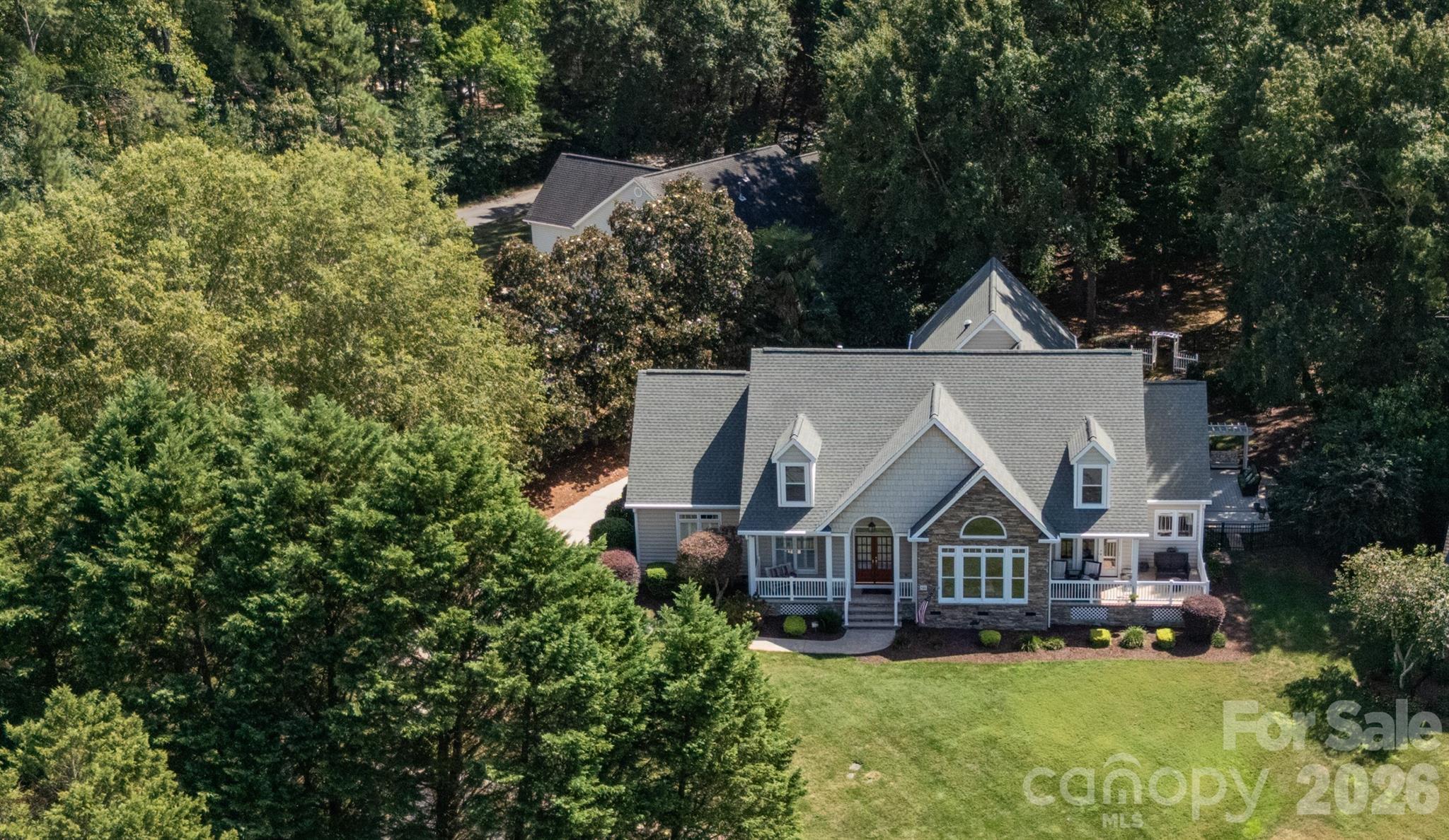 Aerial view showing the property - 946 Lake Club Drive, Rock Hill