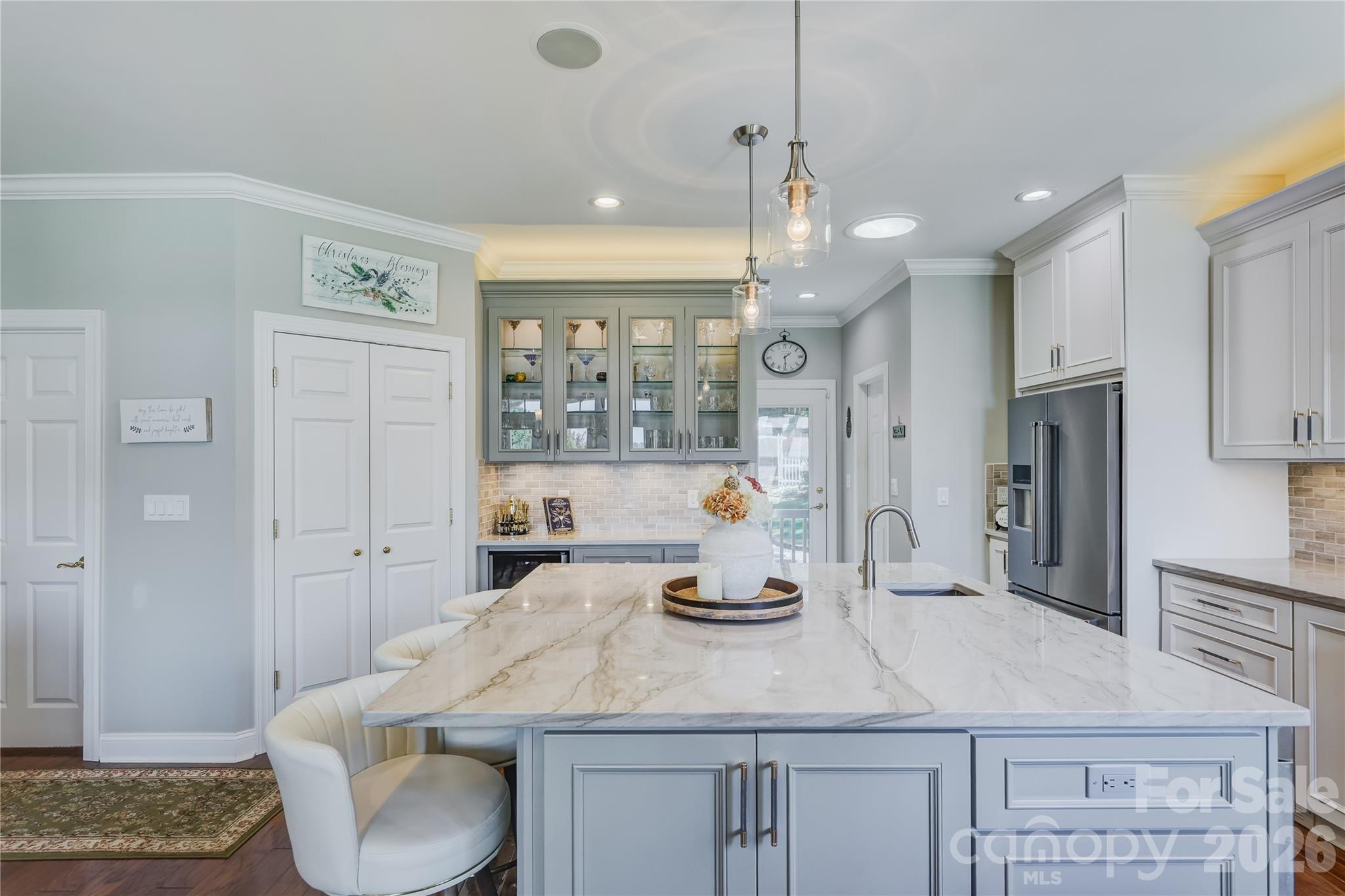 Single Family Residence at 946 Lake Club Drive, Rock Hill, photo 14 of 48