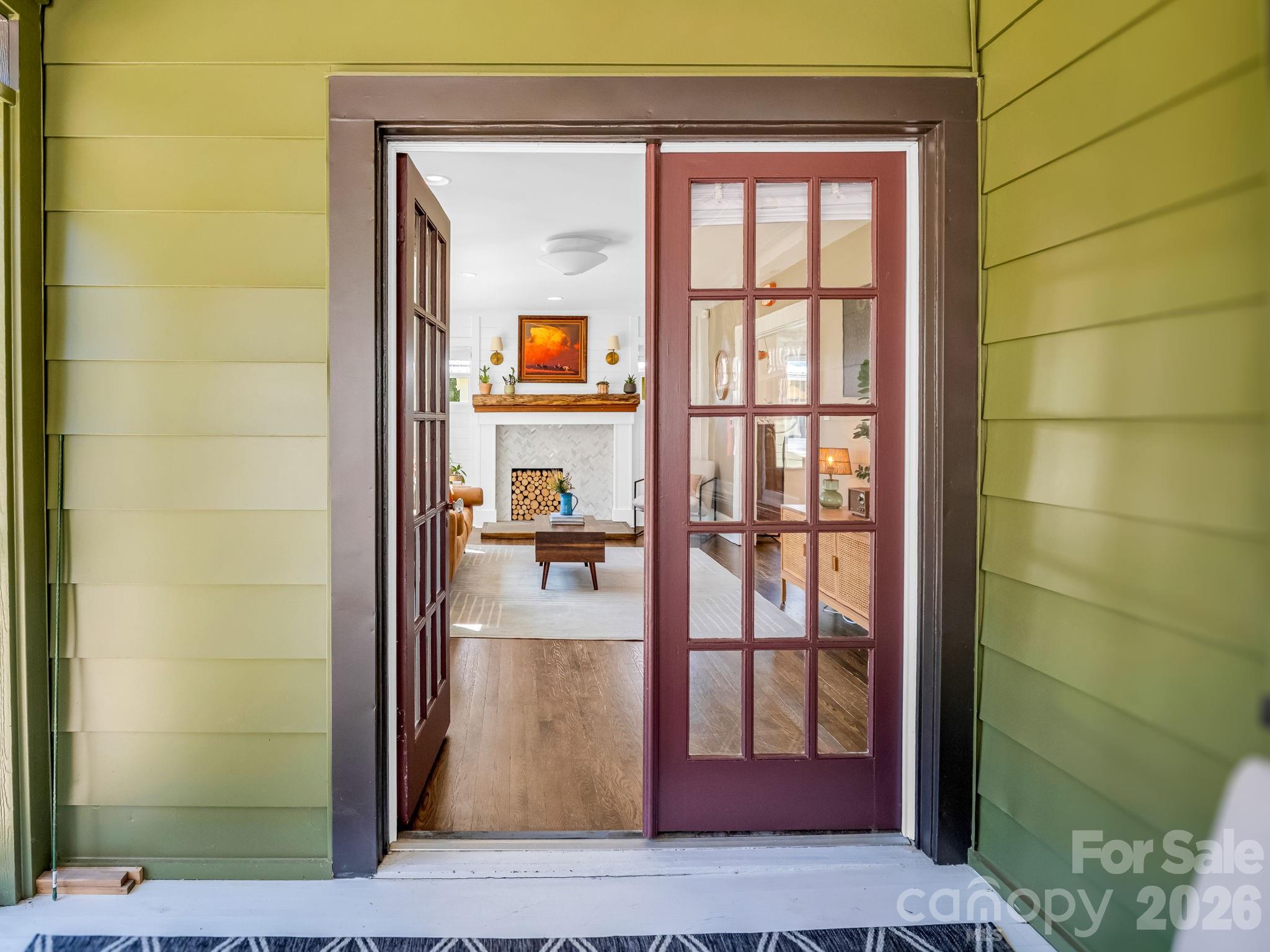 screened porch to home entry - 10 Dale Street, Asheville