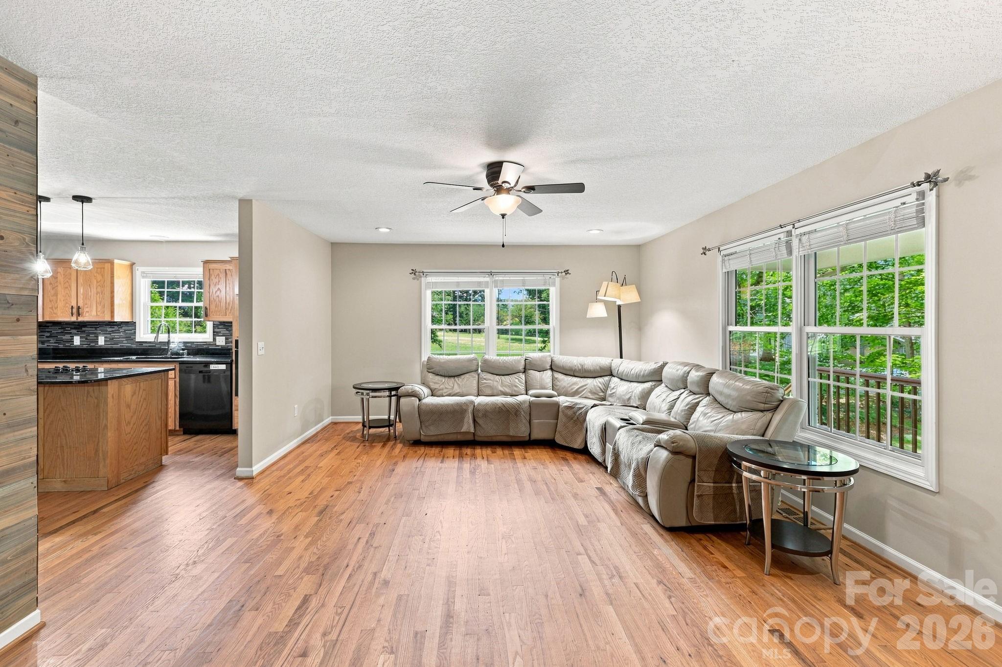 Living Room. - 95 Holly Ridge Road, Waynesville