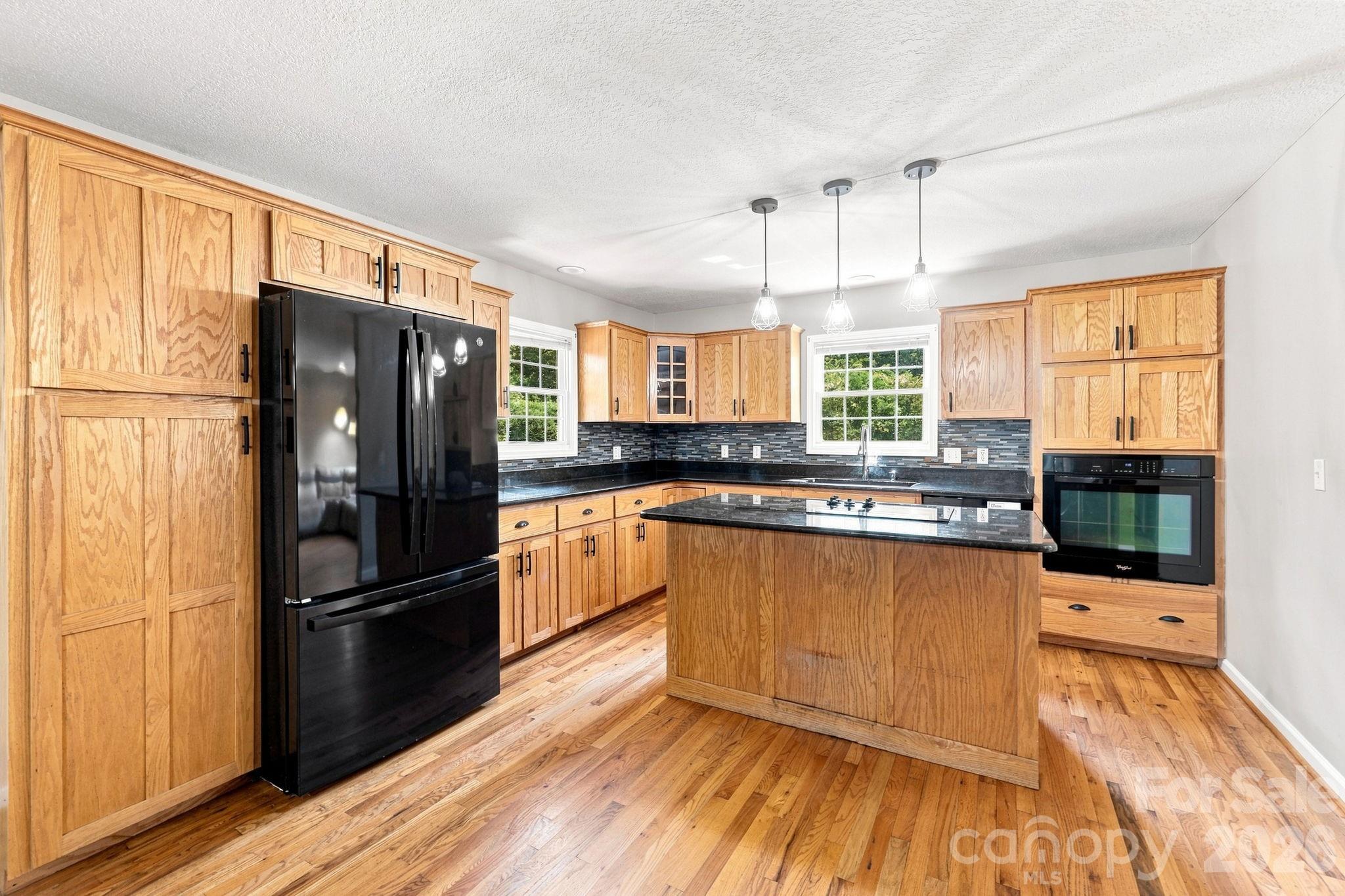 Single Family Residence at 95 Holly Ridge Road, Waynesville, photo 10 of 43