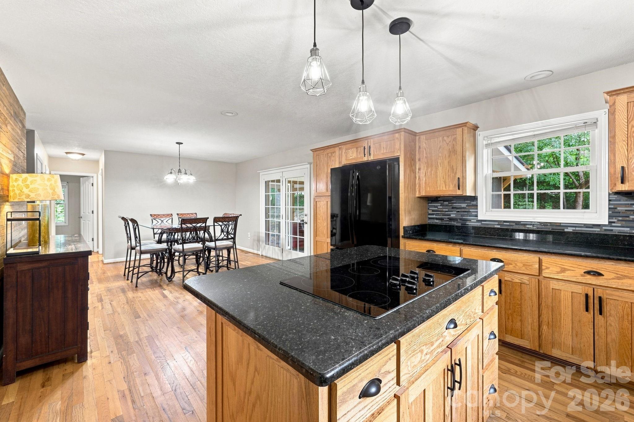Single Family Residence at 95 Holly Ridge Road, Waynesville, photo 11 of 43
