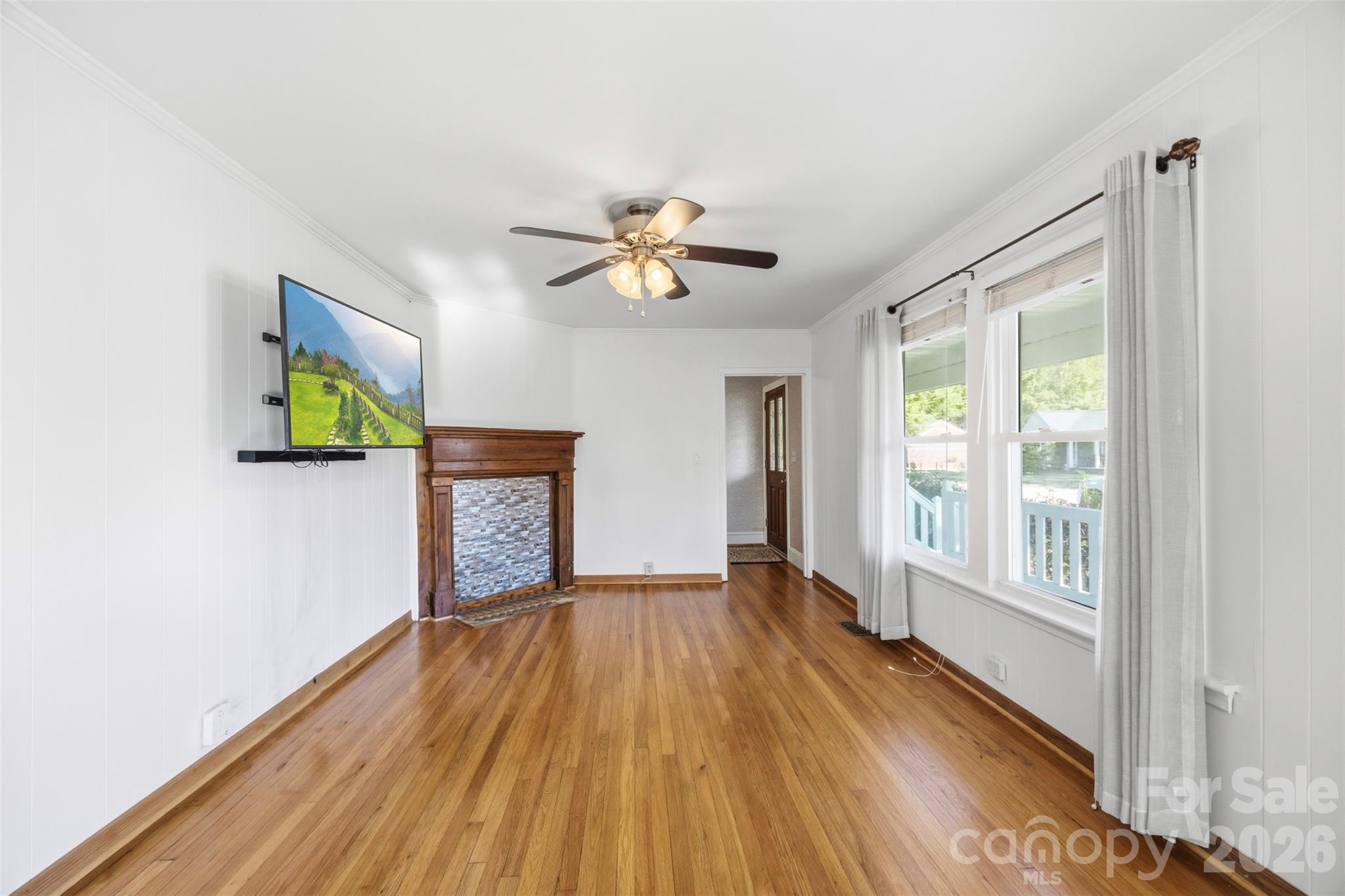 Single Family Residence at 118 Montevista Drive, Kings Mountain, photo 10 of 39