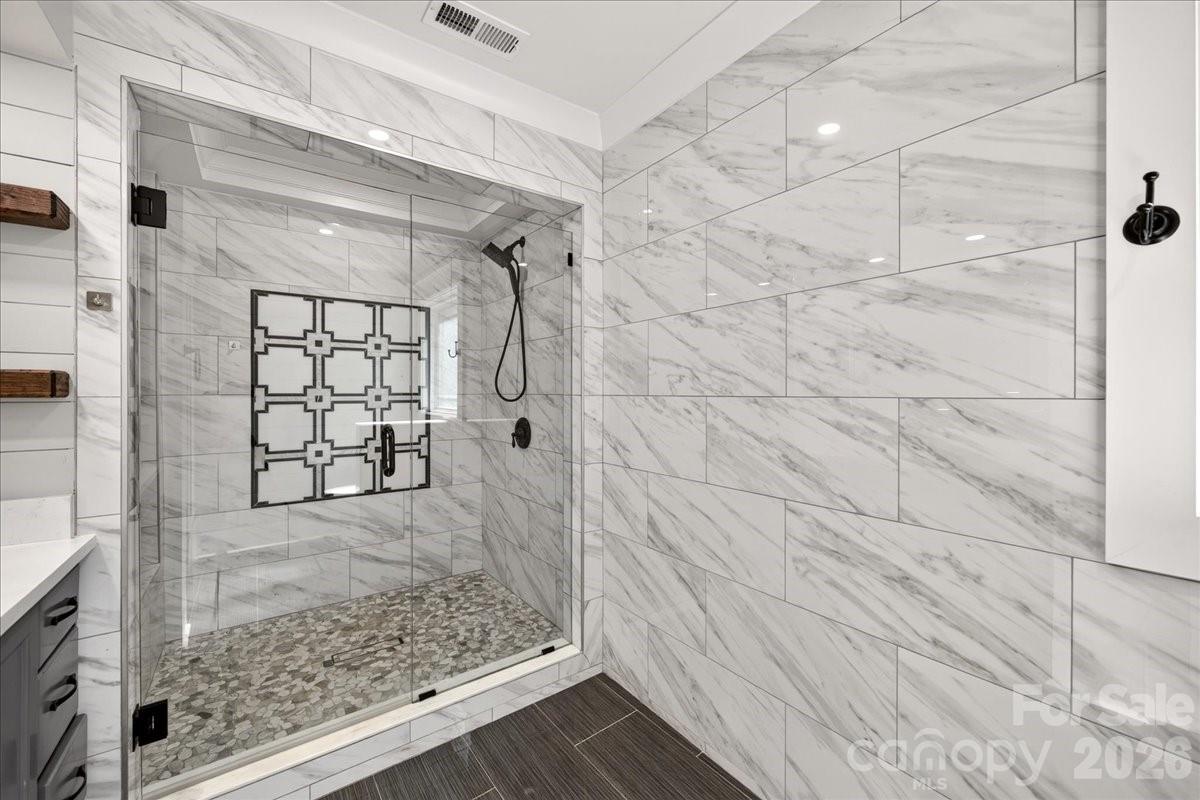 Single Family Residence at 2519 Matthews Mint Hill Road, Matthews, photo 23 of 44