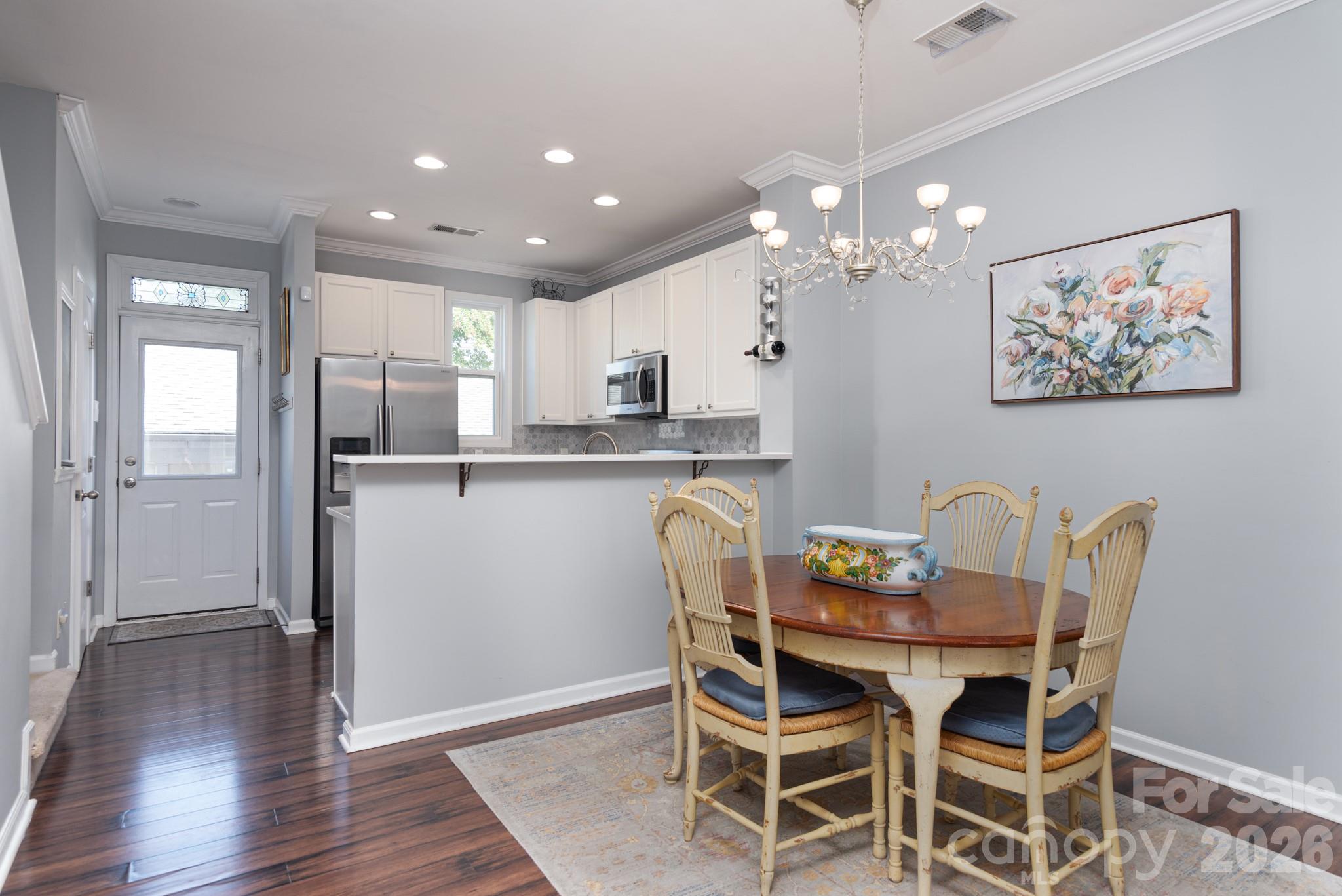 Breakfast area to Kitchen - 19911 Lamp Lighters Way, Cornelius