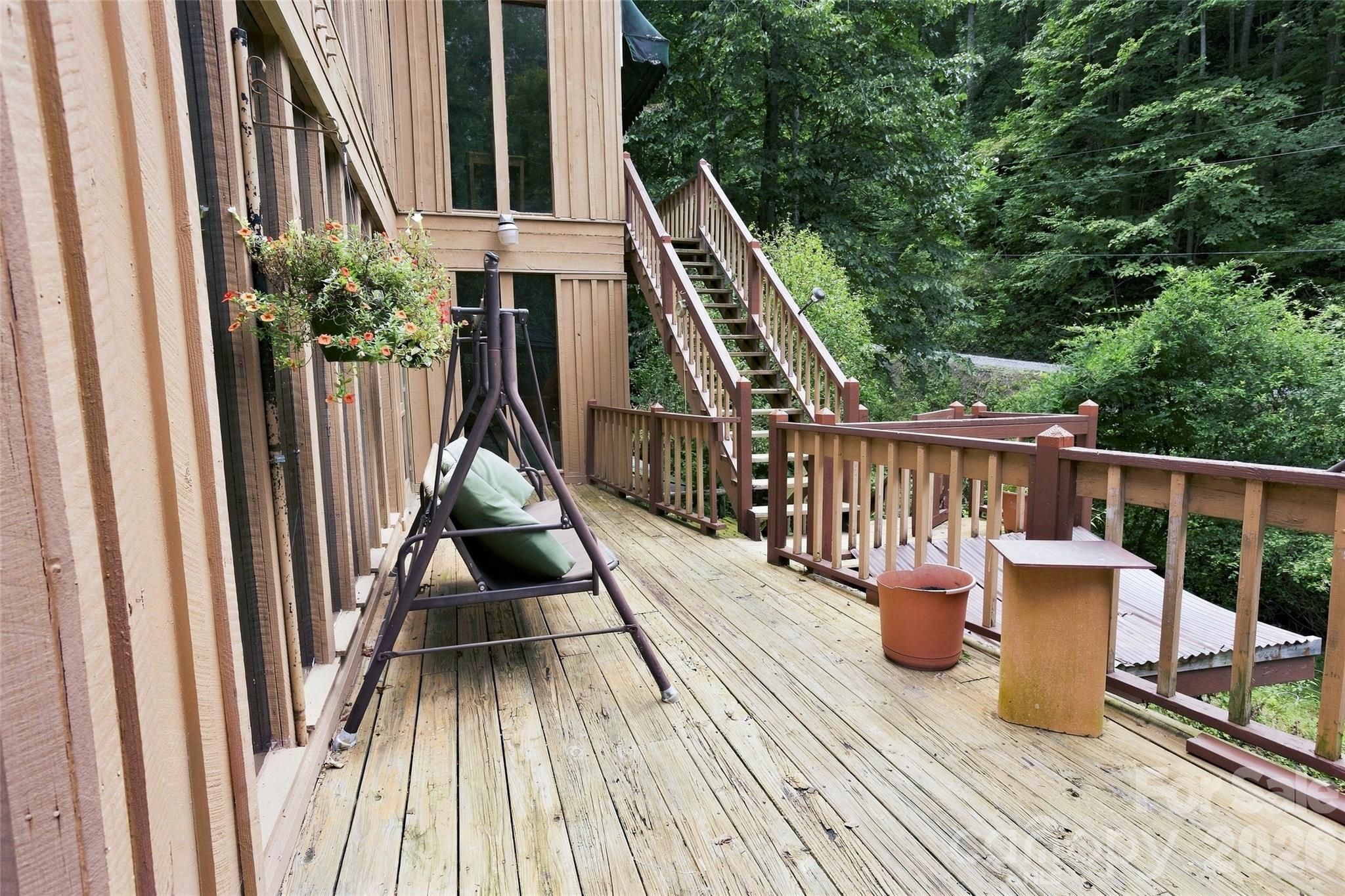 Single Family Residence at 118 Marys Way, Marshall, photo 11 of 48