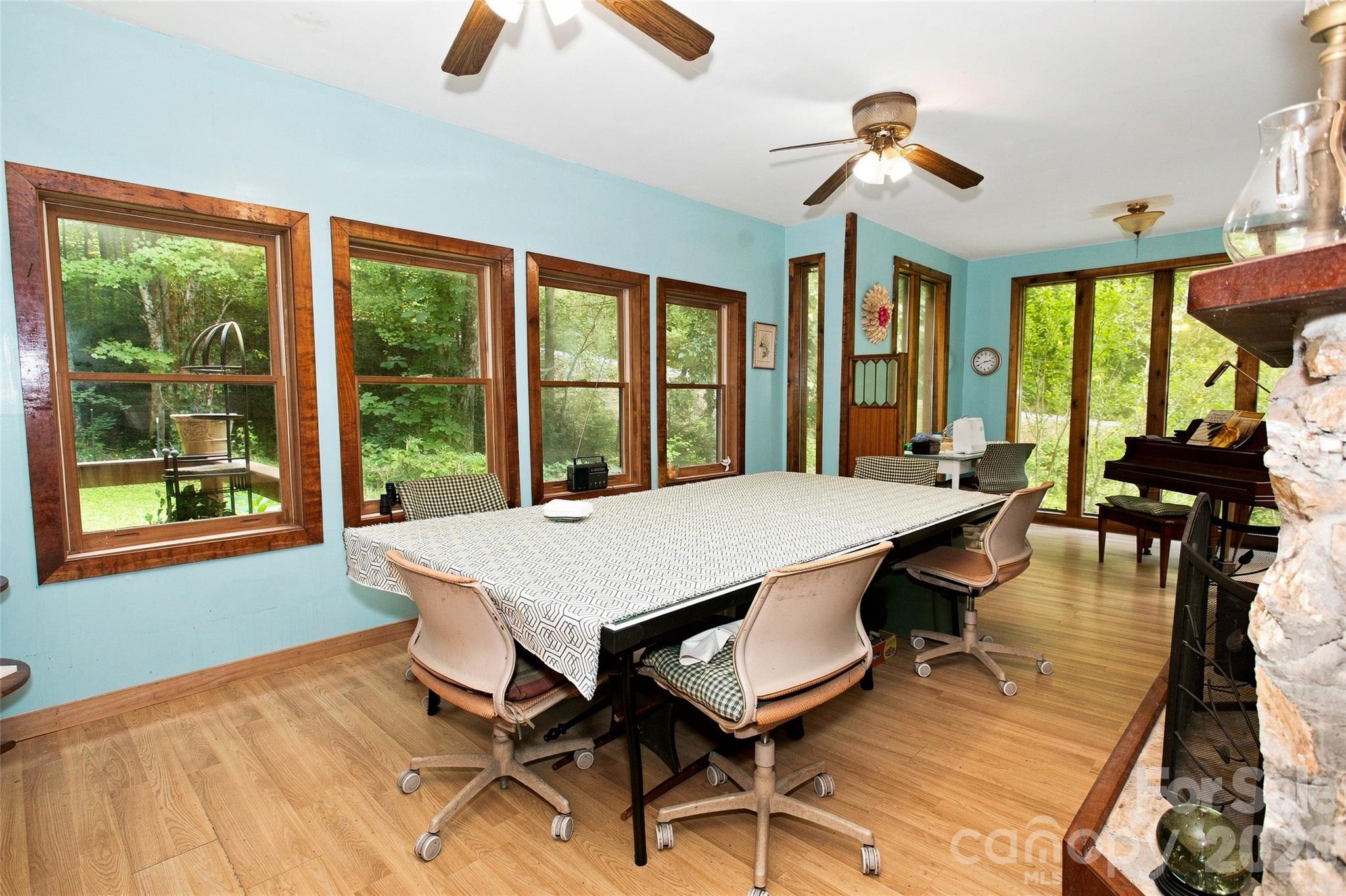 Single Family Residence at 118 Marys Way, Marshall, photo 19 of 48