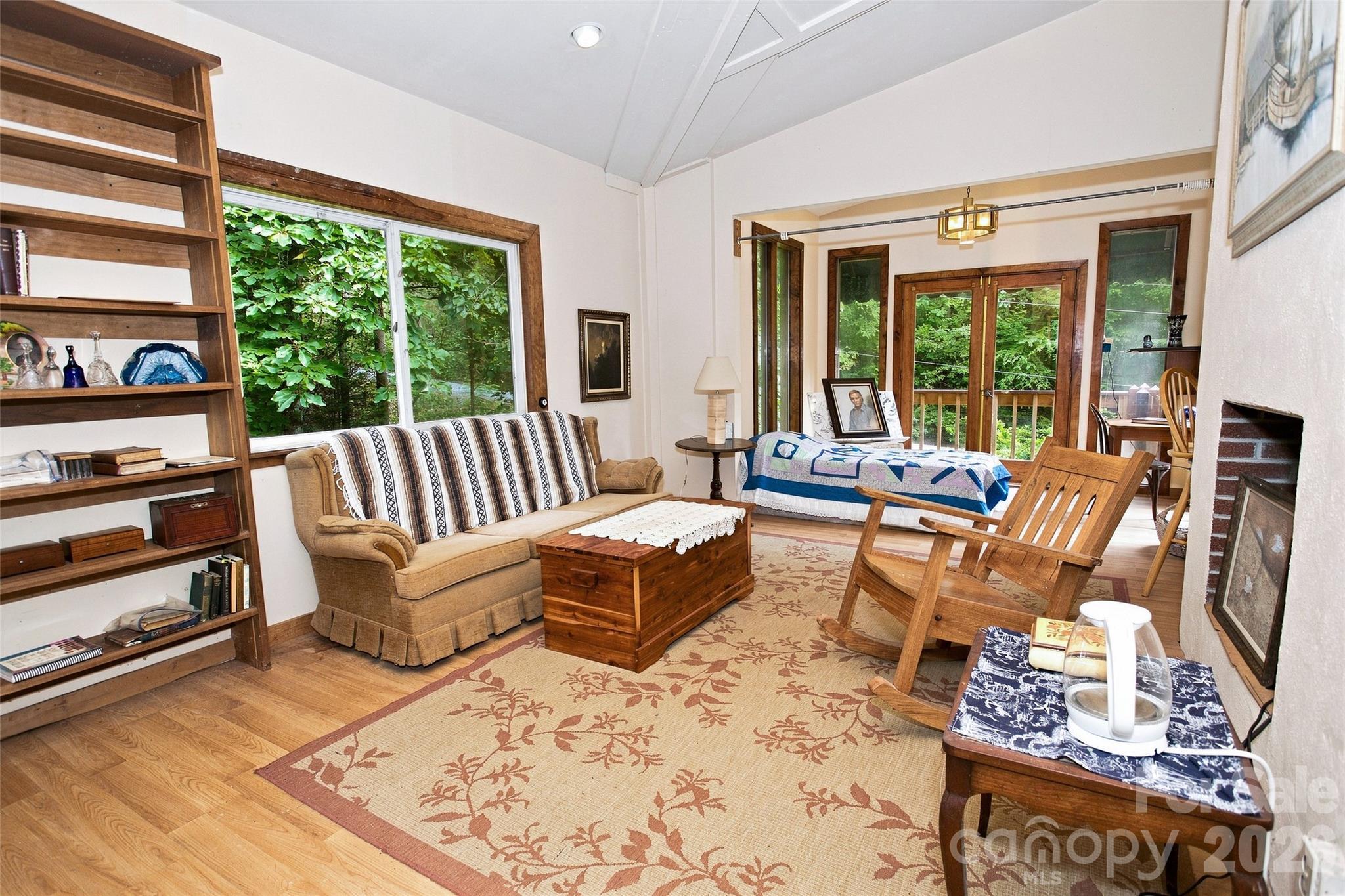 Single Family Residence at 118 Marys Way, Marshall, photo 28 of 48