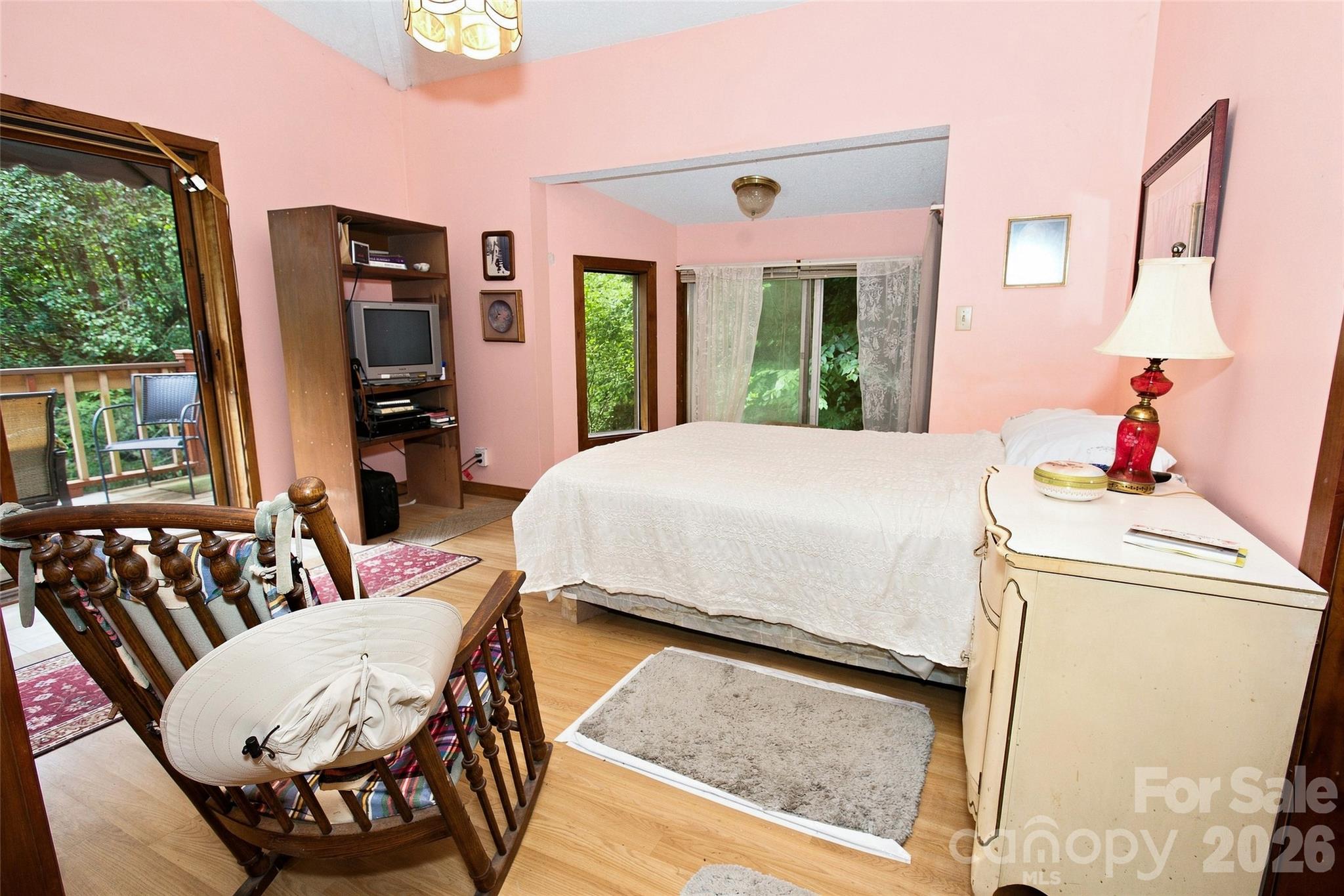 Single Family Residence at 118 Marys Way, Marshall, photo 32 of 48