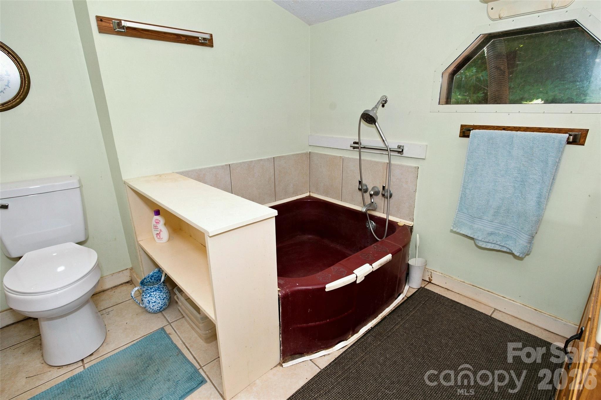 Single Family Residence at 118 Marys Way, Marshall, photo 35 of 48