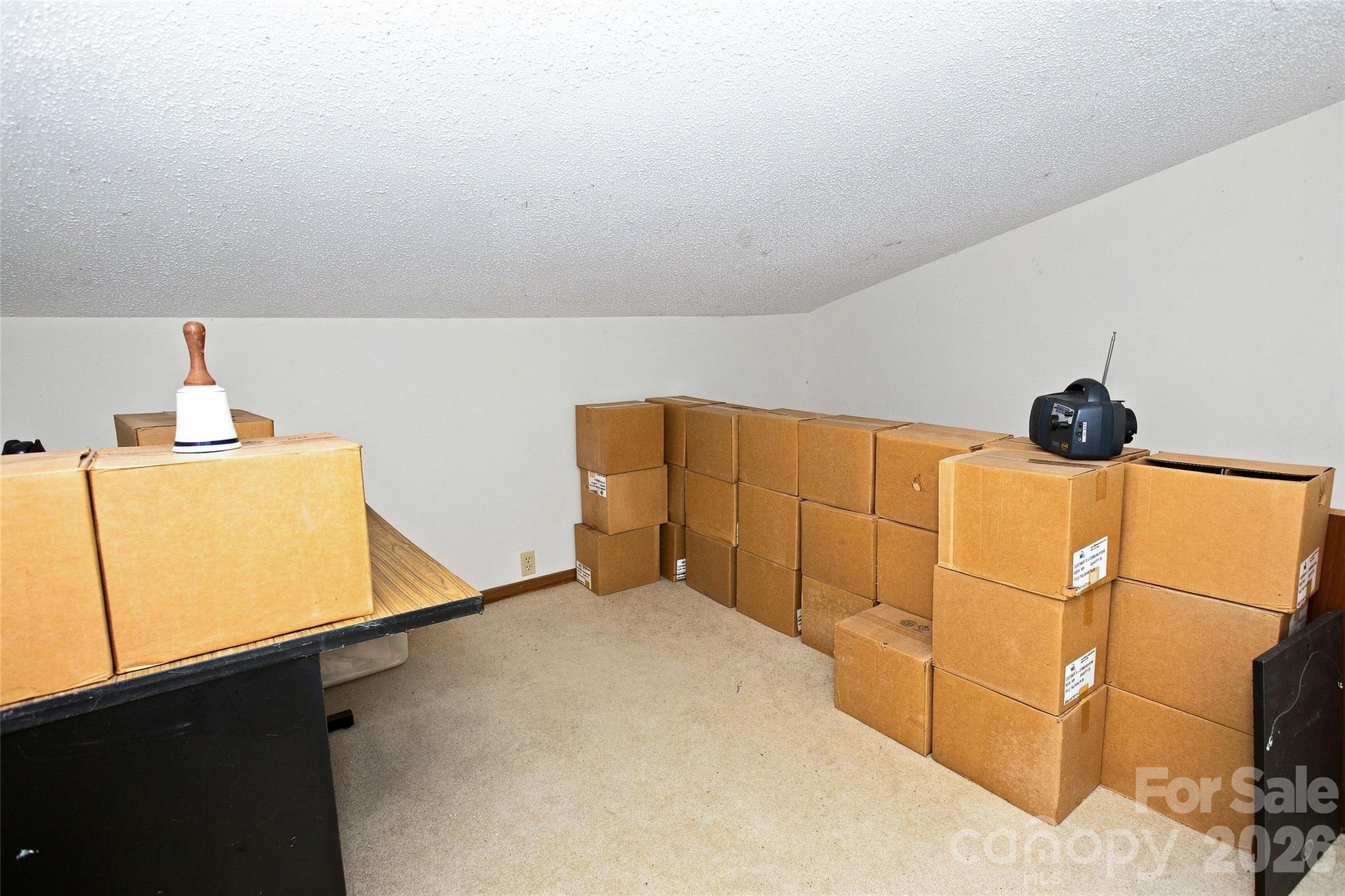 Single Family Residence at 118 Marys Way, Marshall, photo 38 of 48