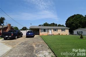 Single Family Residence at 902 Carmel Drive, Gastonia, photo 6 of 28