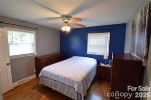 Single Family Residence at 902 Carmel Drive, Gastonia, photo 19 of 28