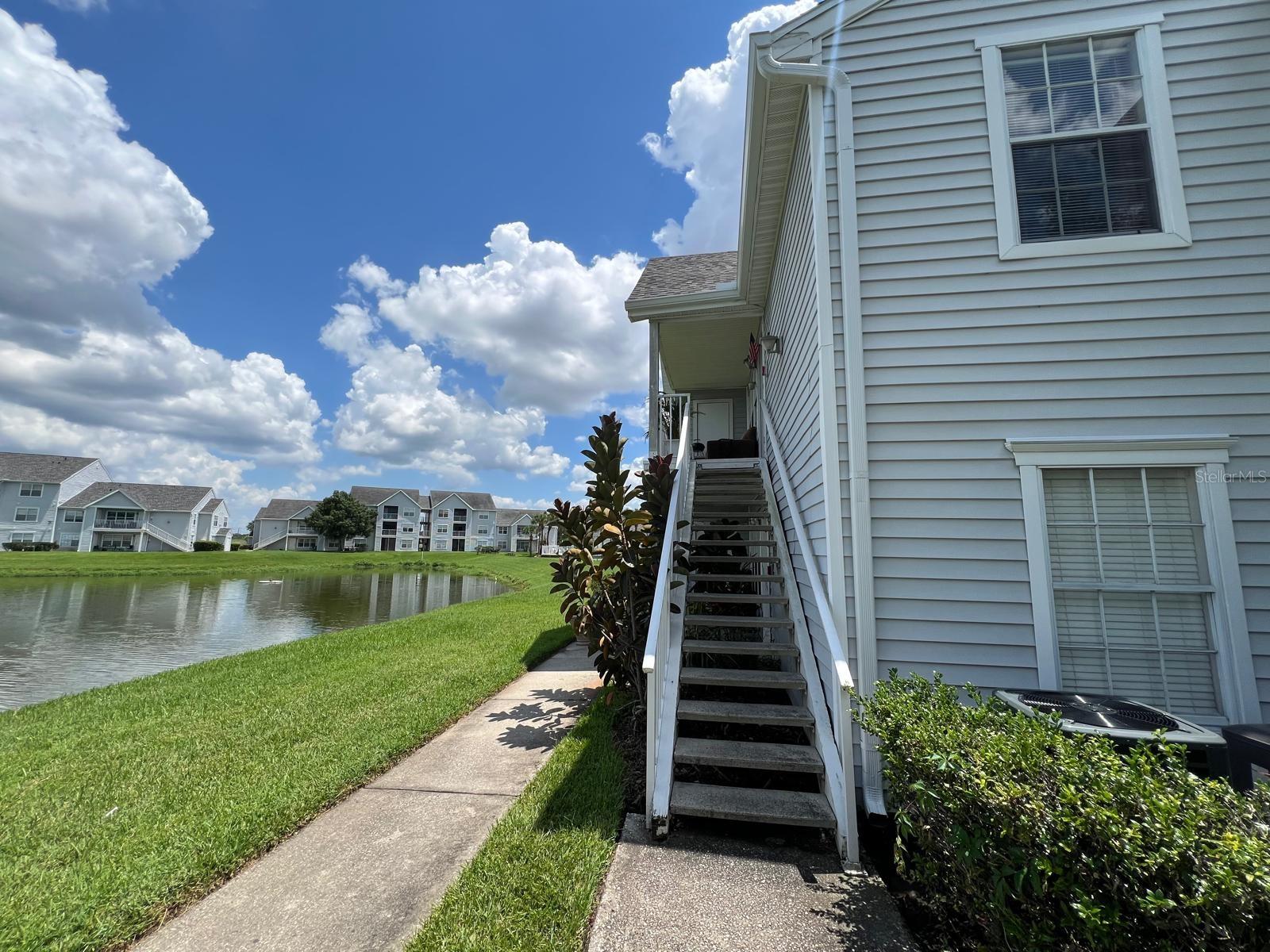 1213 BERMUDA LAKES LN #208