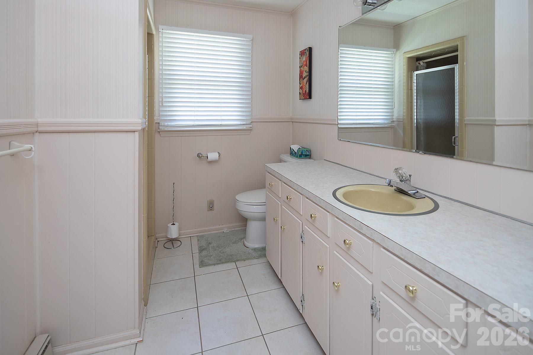 Single Family Residence at 334 Fairway Shores Road, Mount Gilead, photo 11 of 31
