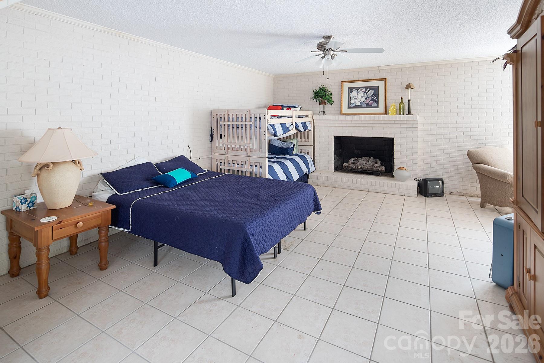 Single Family Residence at 334 Fairway Shores Road, Mount Gilead, photo 19 of 31