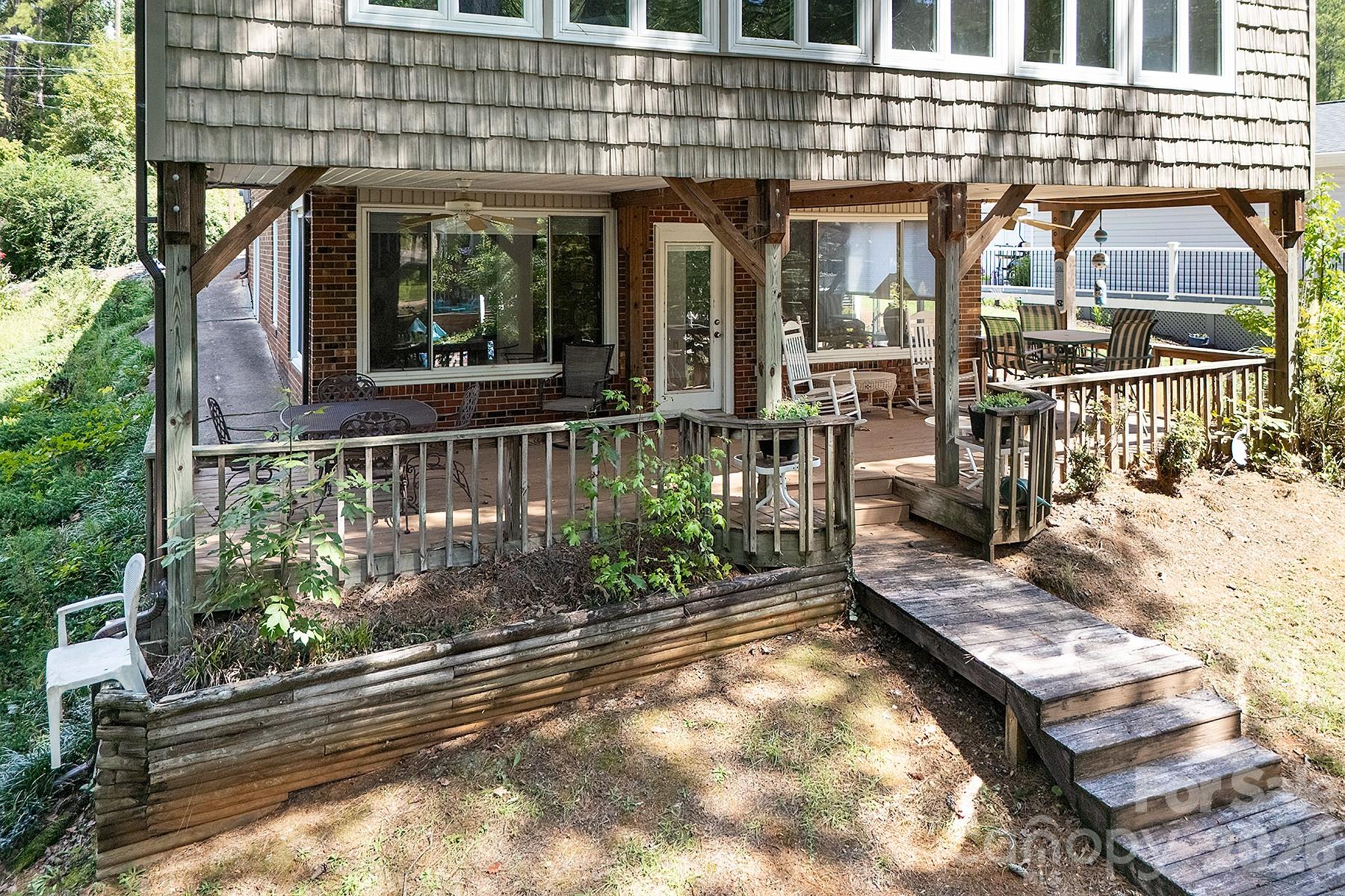Single Family Residence at 334 Fairway Shores Road, Mount Gilead, photo 25 of 31