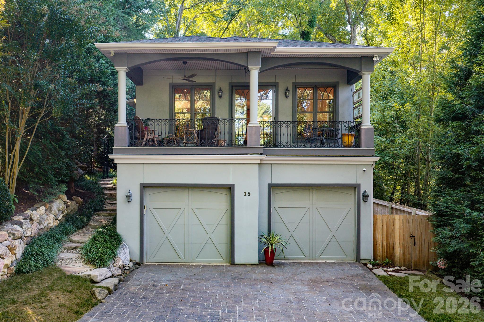 Single Family Residence at 18 Woodlink Road, Asheville, photo 9 of 41