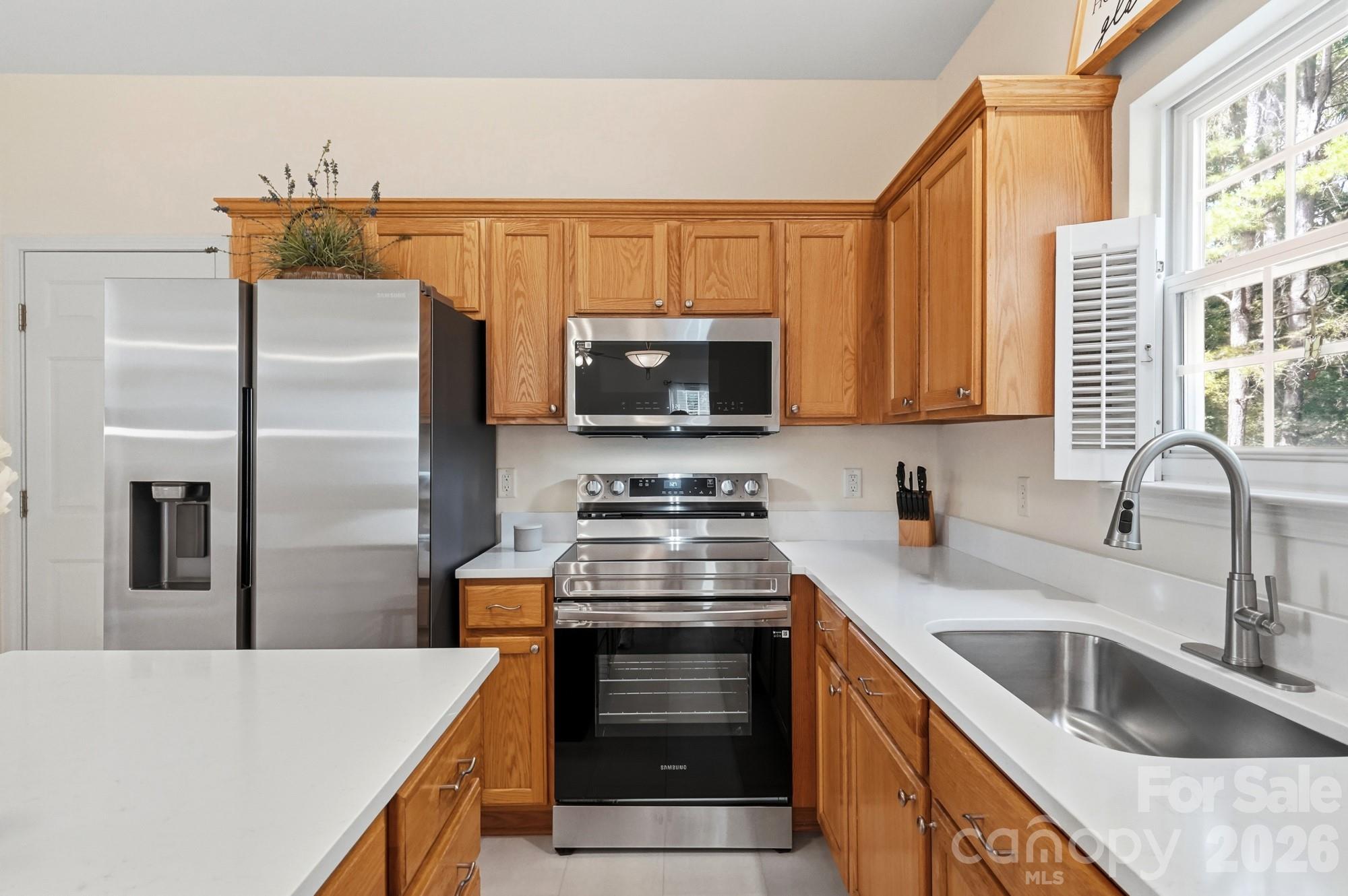 Single Family Residence at 7202 Red Bush Court, Indian Trail, photo 16 of 45
