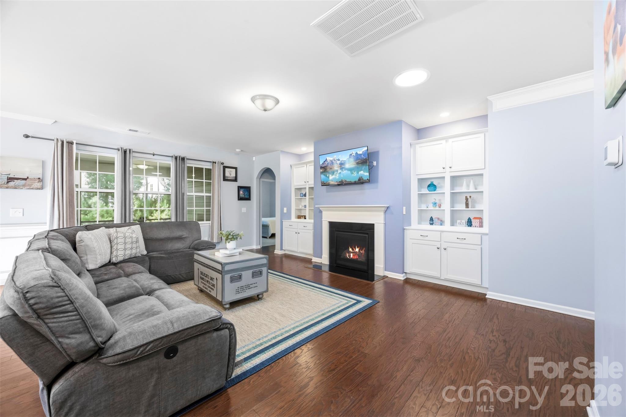 Single Family Residence at 140 Picasso Trail, Mount Holly, photo 7 of 37