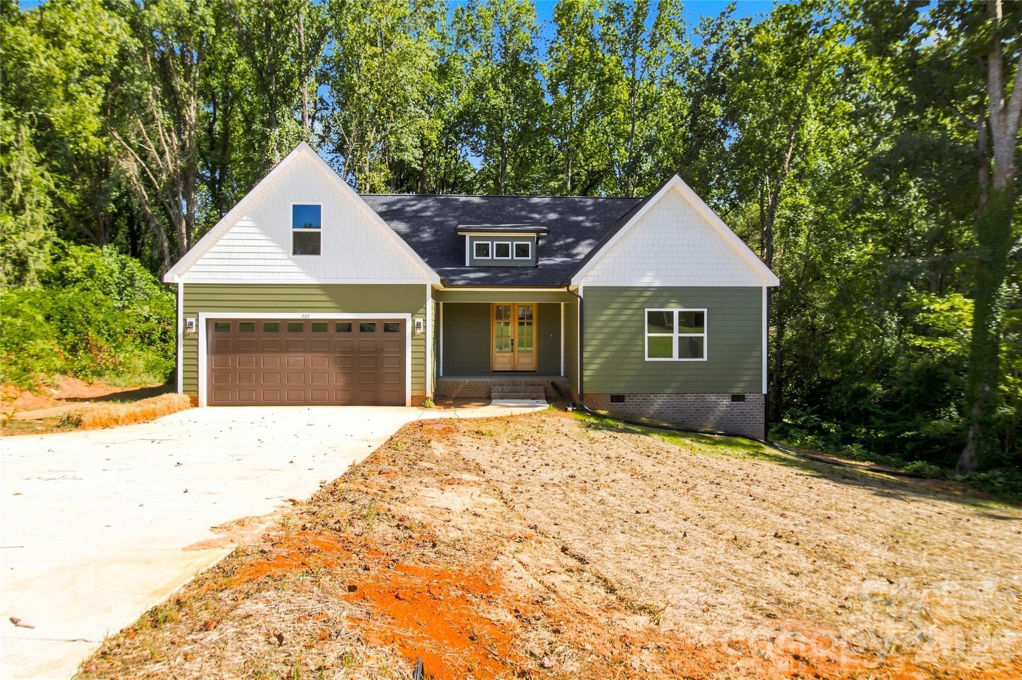 207 Country Club Road