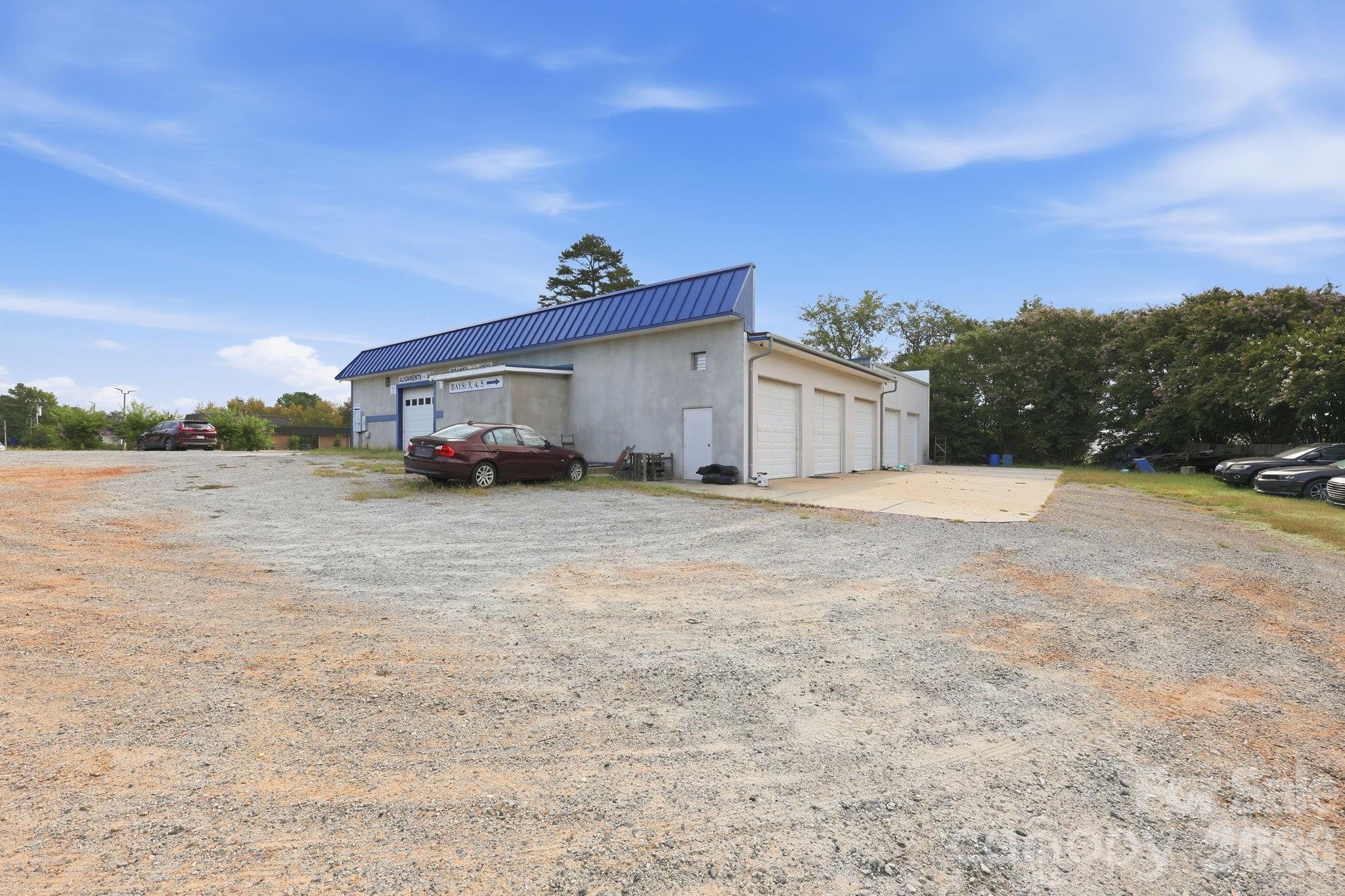 Automotive at 1035 Mooresville Road, Salisbury, photo 11 of 34