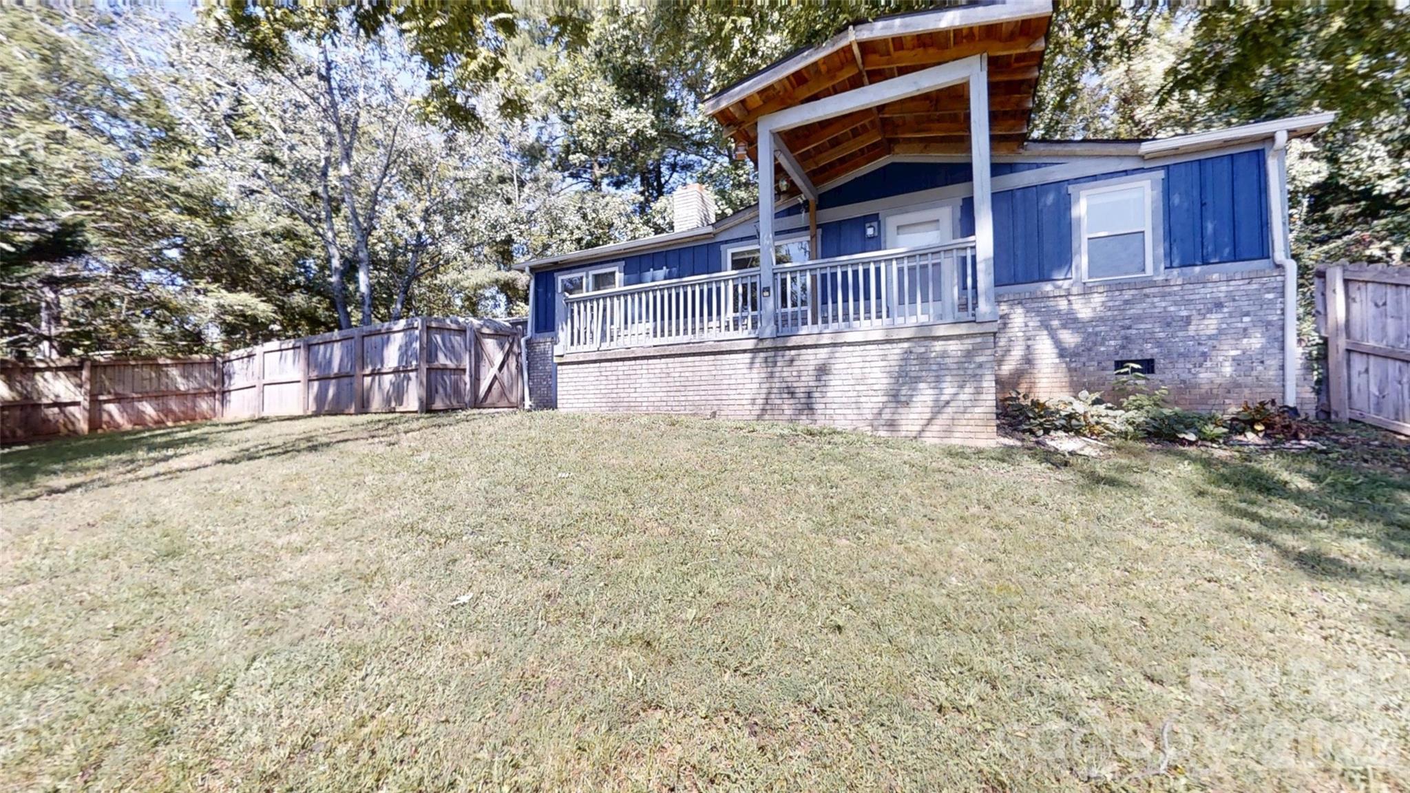 Single Family Residence at 7 Fieldtop Lane, Arden, photo 2 of 28