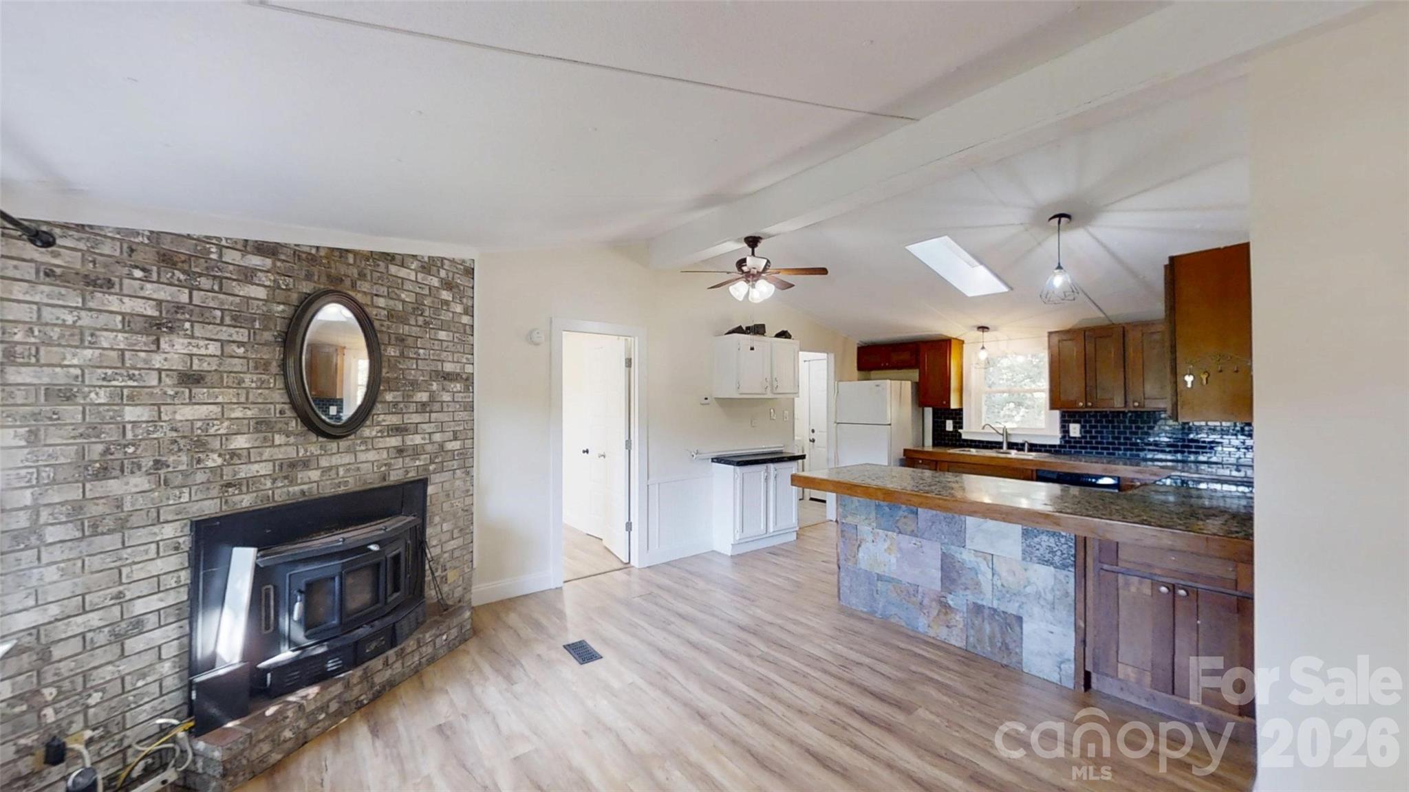 Single Family Residence at 7 Fieldtop Lane, Arden, photo 5 of 28