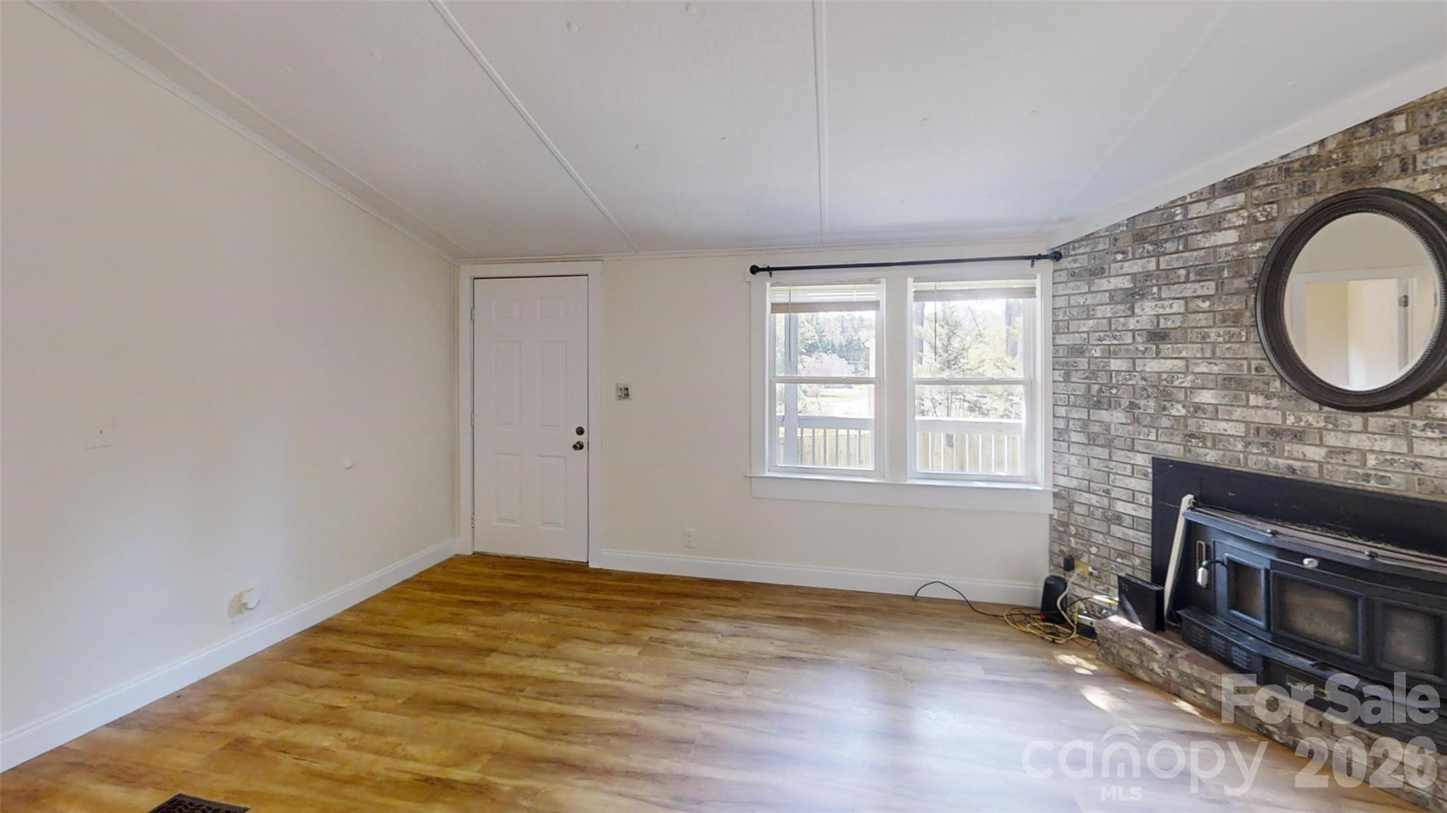 Single Family Residence at 7 Fieldtop Lane, Arden, photo 8 of 28