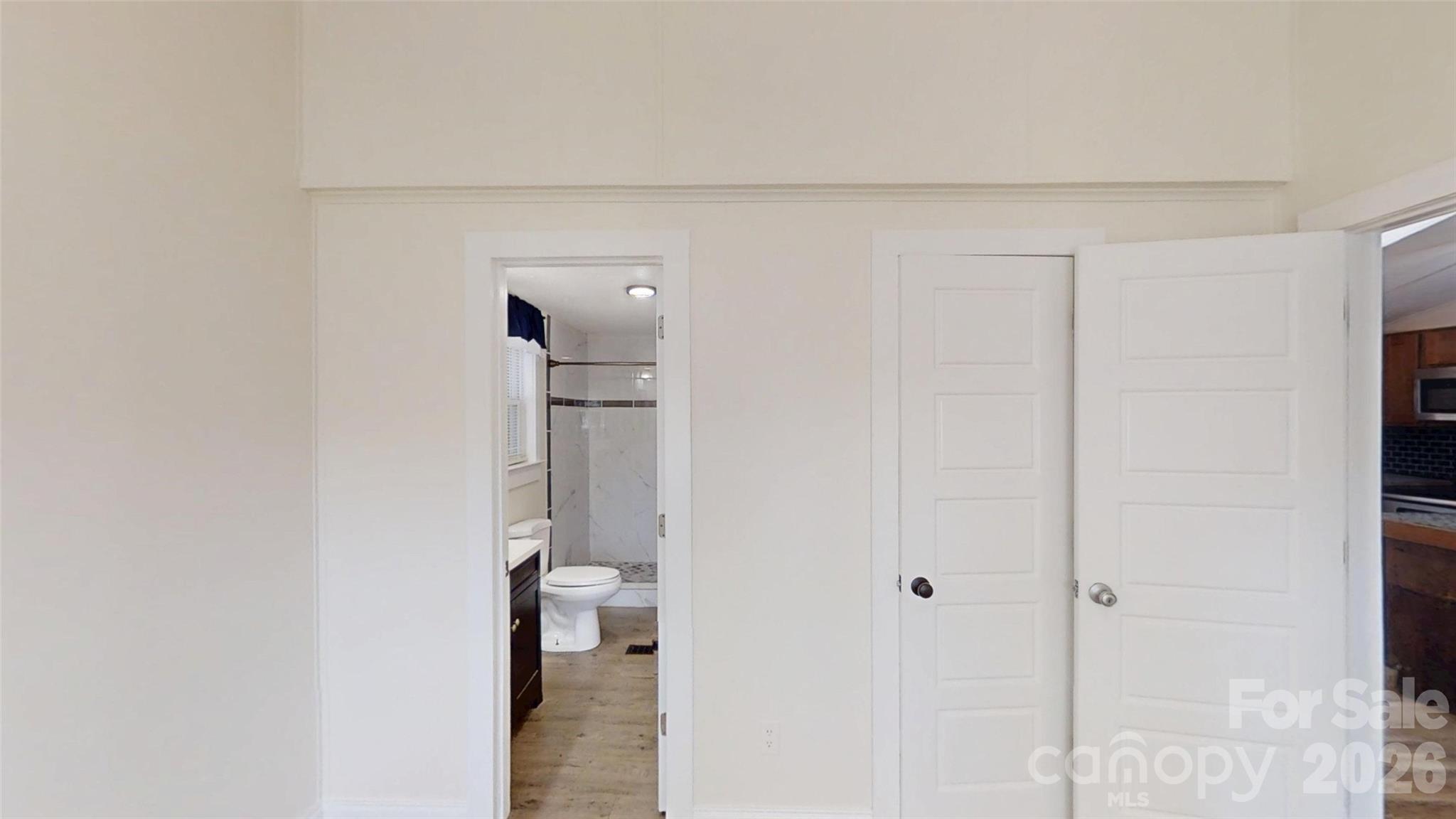 Single Family Residence at 7 Fieldtop Lane, Arden, photo 10 of 28