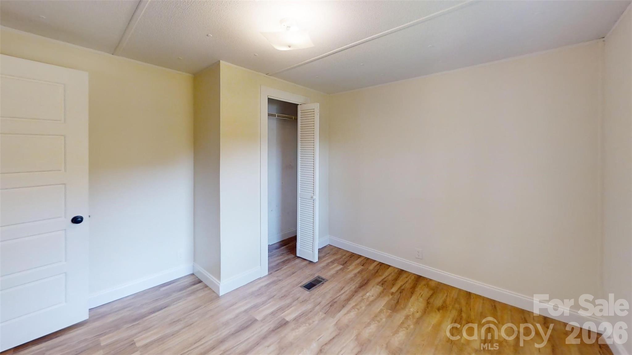 Single Family Residence at 7 Fieldtop Lane, Arden, photo 23 of 28