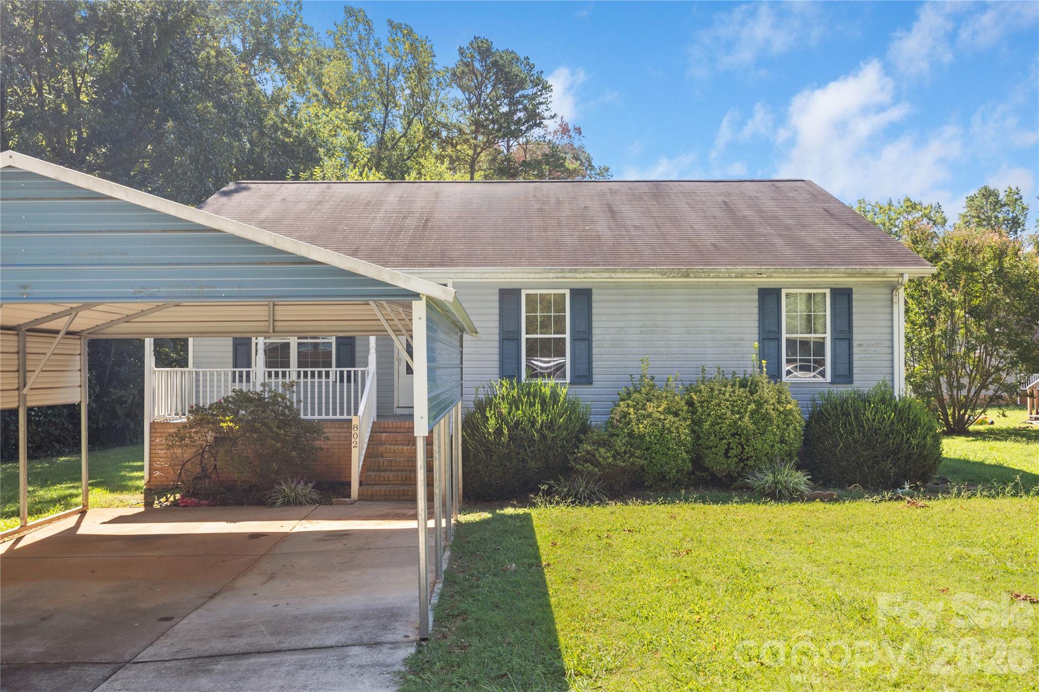 Front View - 802 N Shaver Street, Salisbury