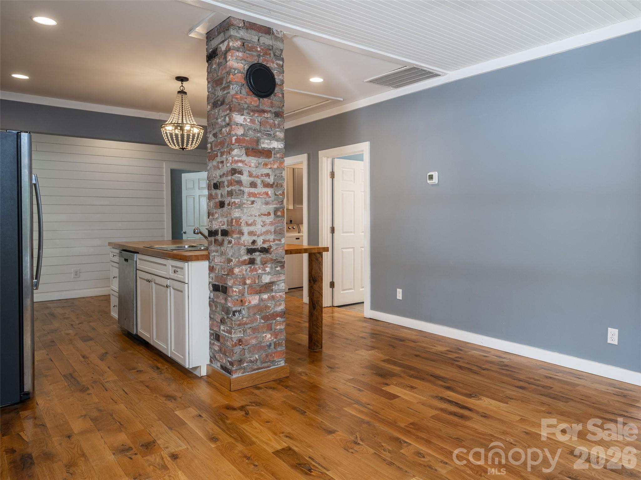 Single Family Residence at 306 Mccoy Cove Road, Black Mountain, photo 7 of 48