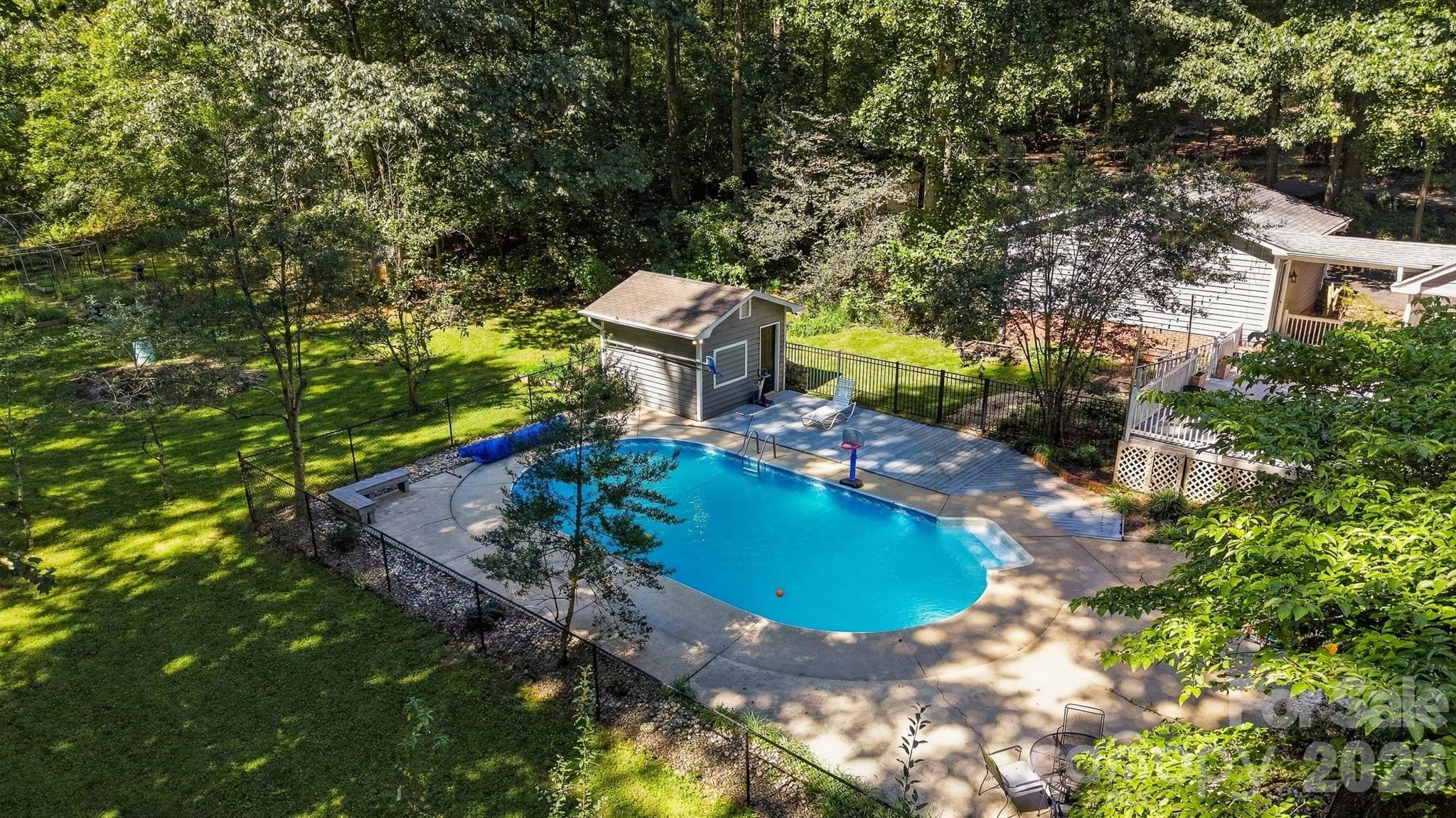 Single Family Residence at 1602 Fairway Drive, Newton, photo 2 of 46
